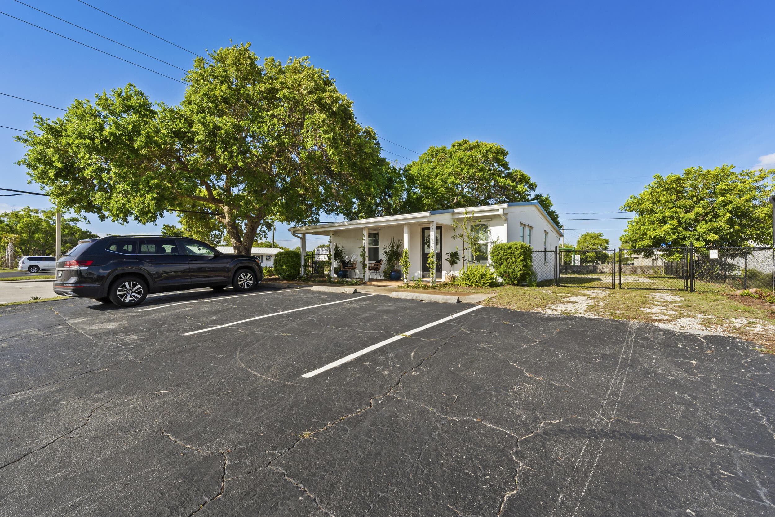 1324 16th Street, Vero Beach, FL — photo 4 of 26