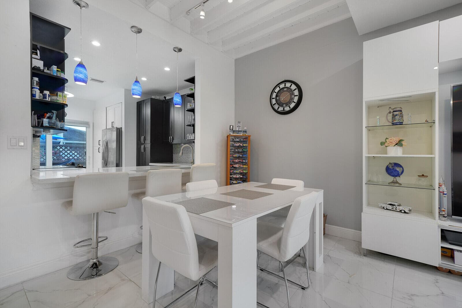 4807 S Hemingway Circle, Margate, FL 33063 — photo 11 of 34