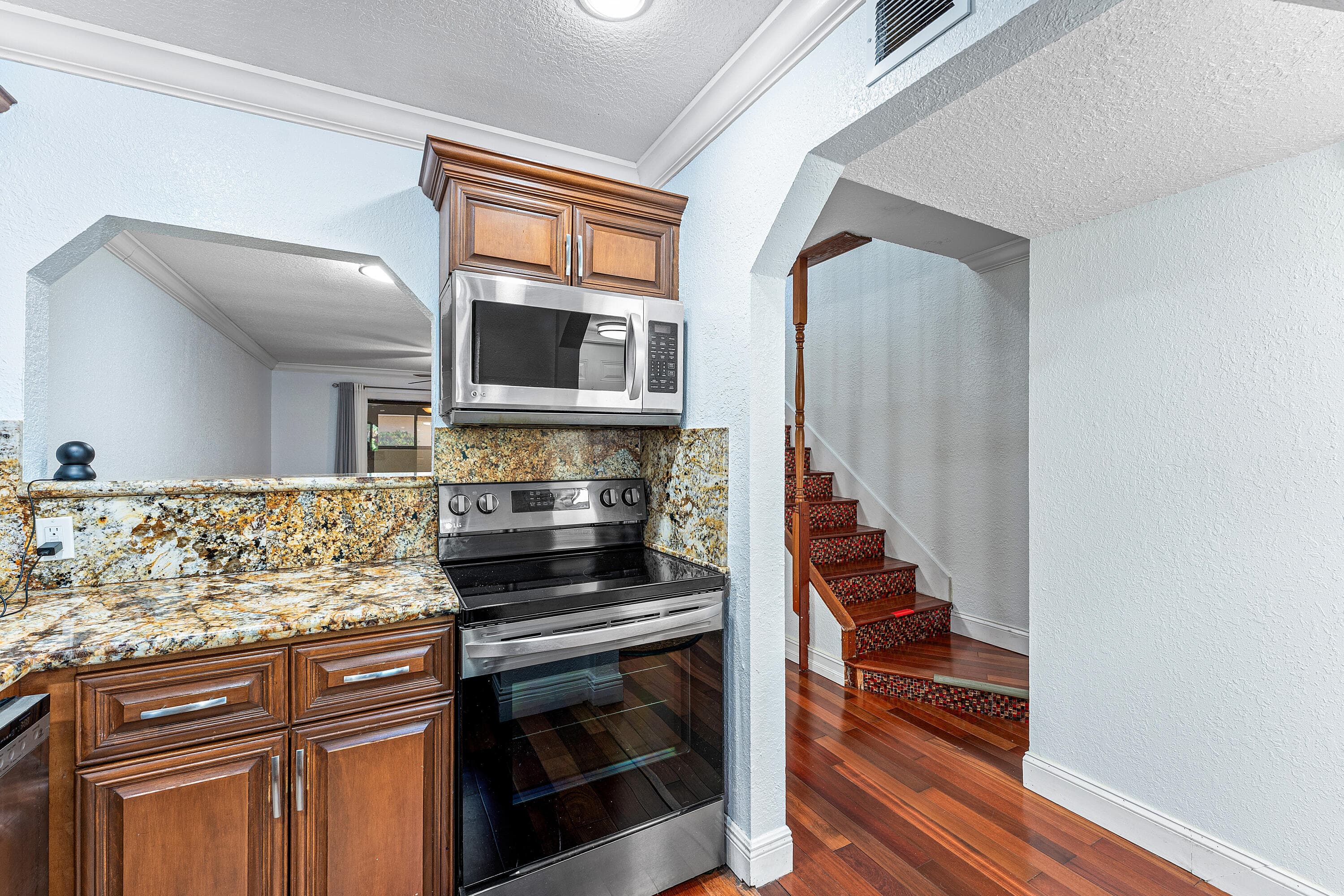 139 Sparrow 4b, Royal Palm Beach, FL 33411 — photo 2 of 19
