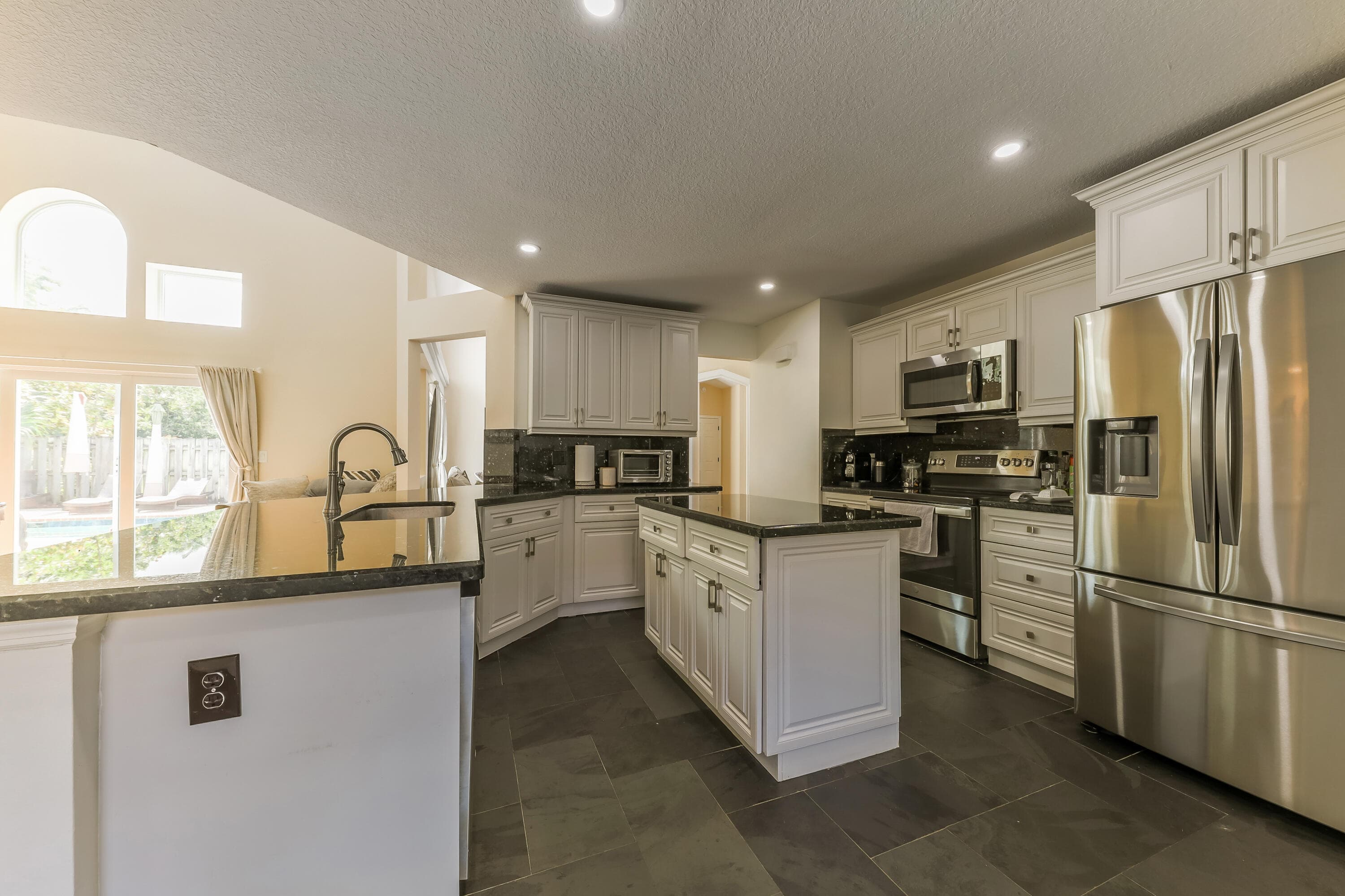 9 Meadows Park Lane, Boynton Beach, FL 33436 — photo 16 of 32