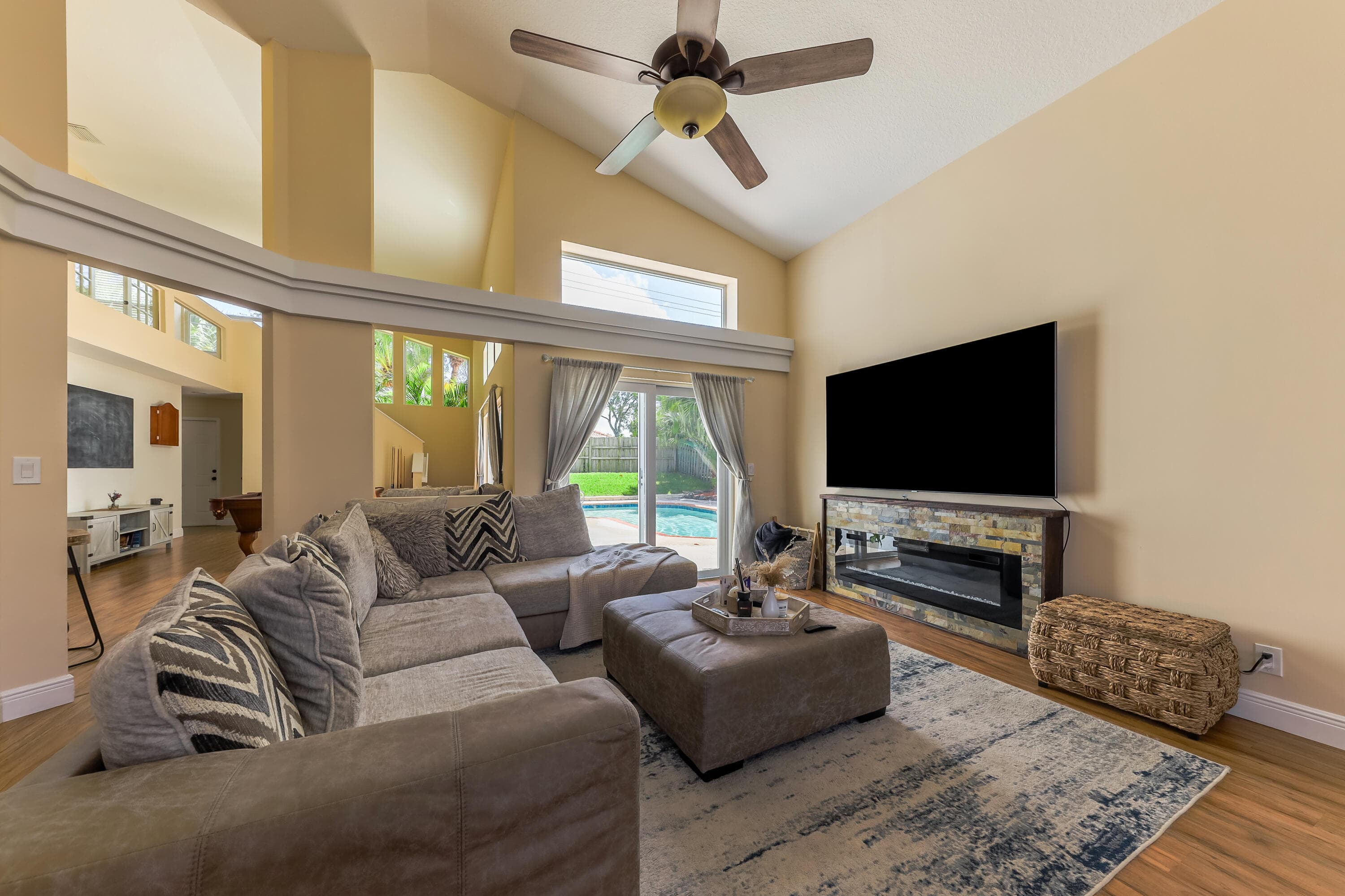 9 Meadows Park Lane, Boynton Beach, FL 33436 — photo 4 of 32