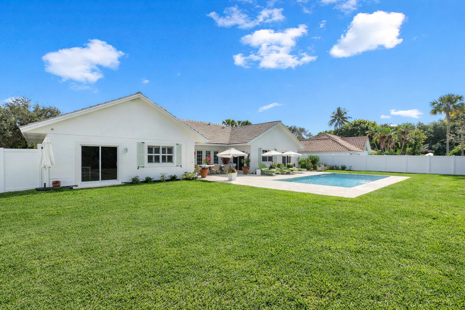 3125 Embassy Drive, West Palm Beach, FL 33401 — photo 25 of 32