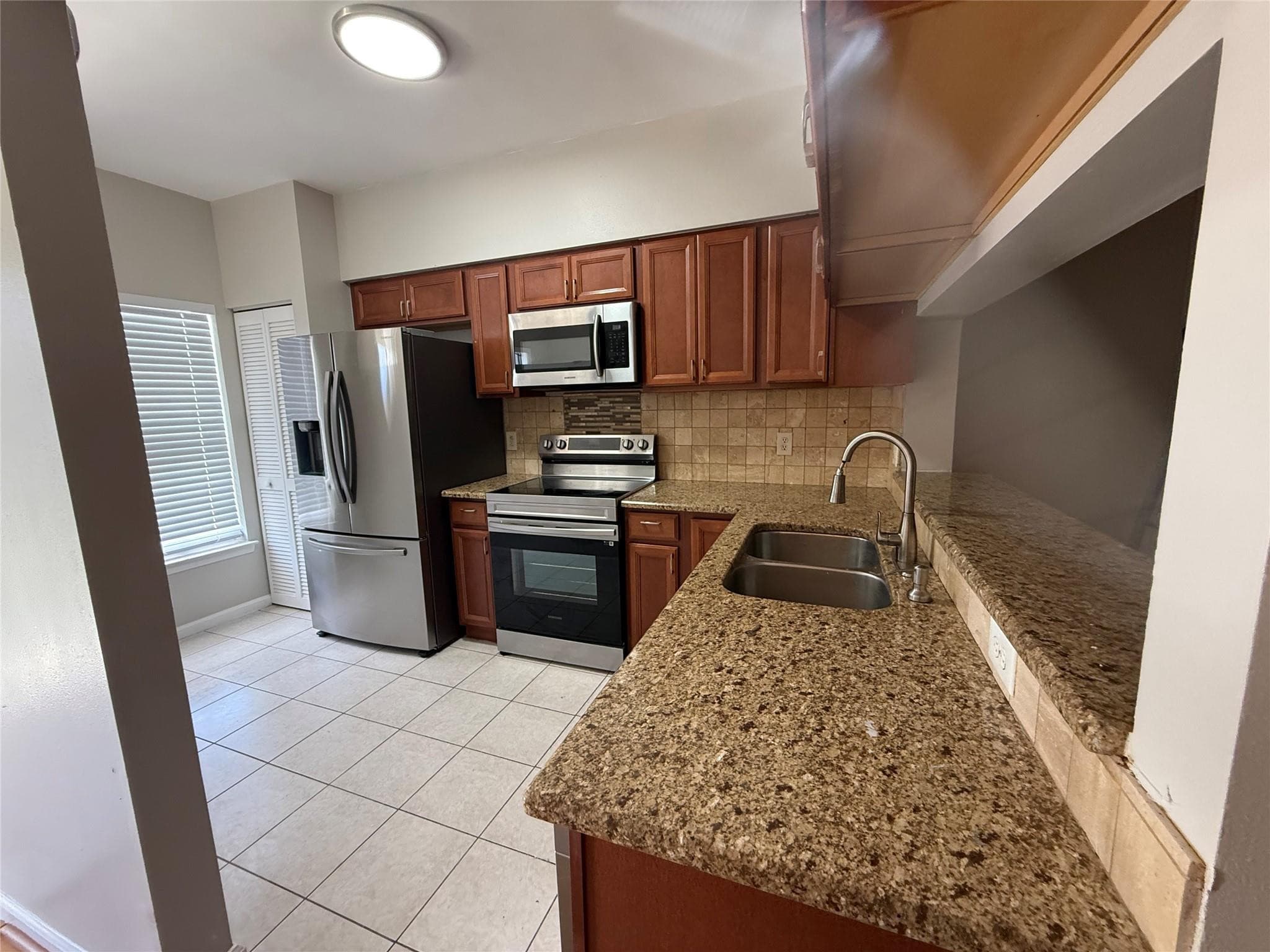 5295 Jamboree Place, Margate, FL 33063 — photo 5 of 35