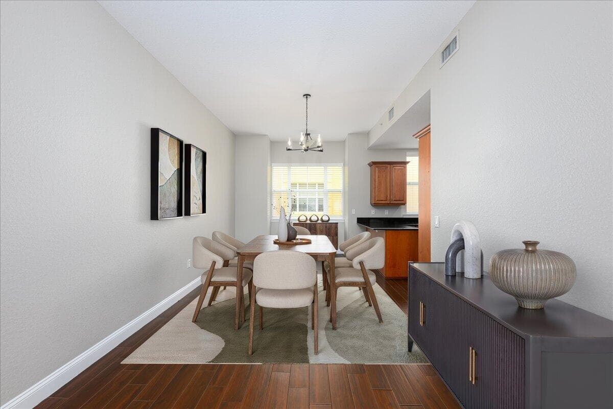 538 NE 7th Avenue 1, Fort Lauderdale, FL 33301 — photo 4 of 28
