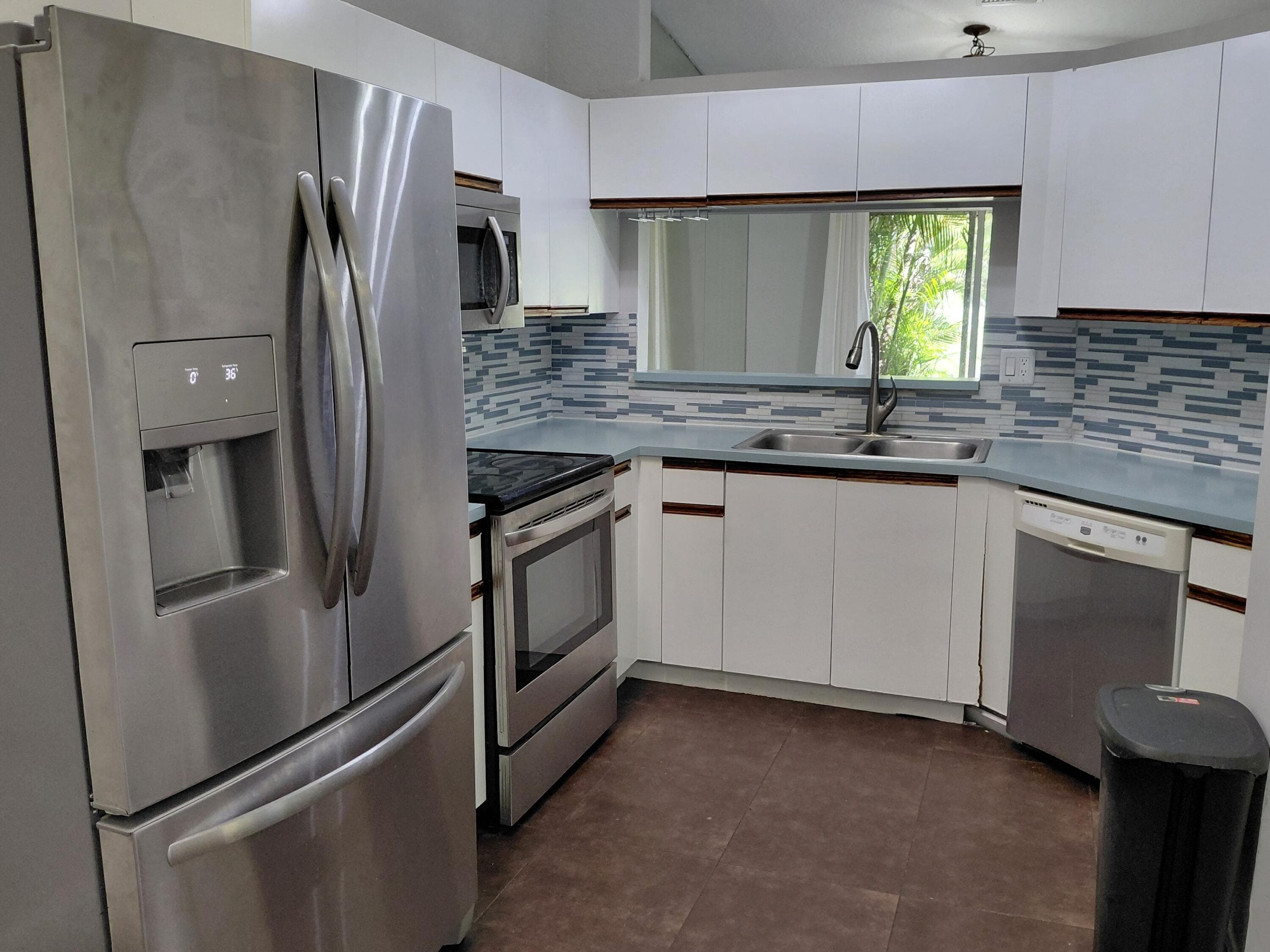 1947 E Discovery Circle E, Deerfield Beach, FL 33442 — photo 7 of 35