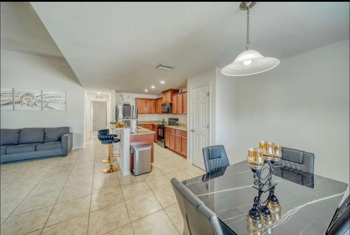 1925 SW 14th Street, Cape Coral, FL 33991 — photo 14 of 36