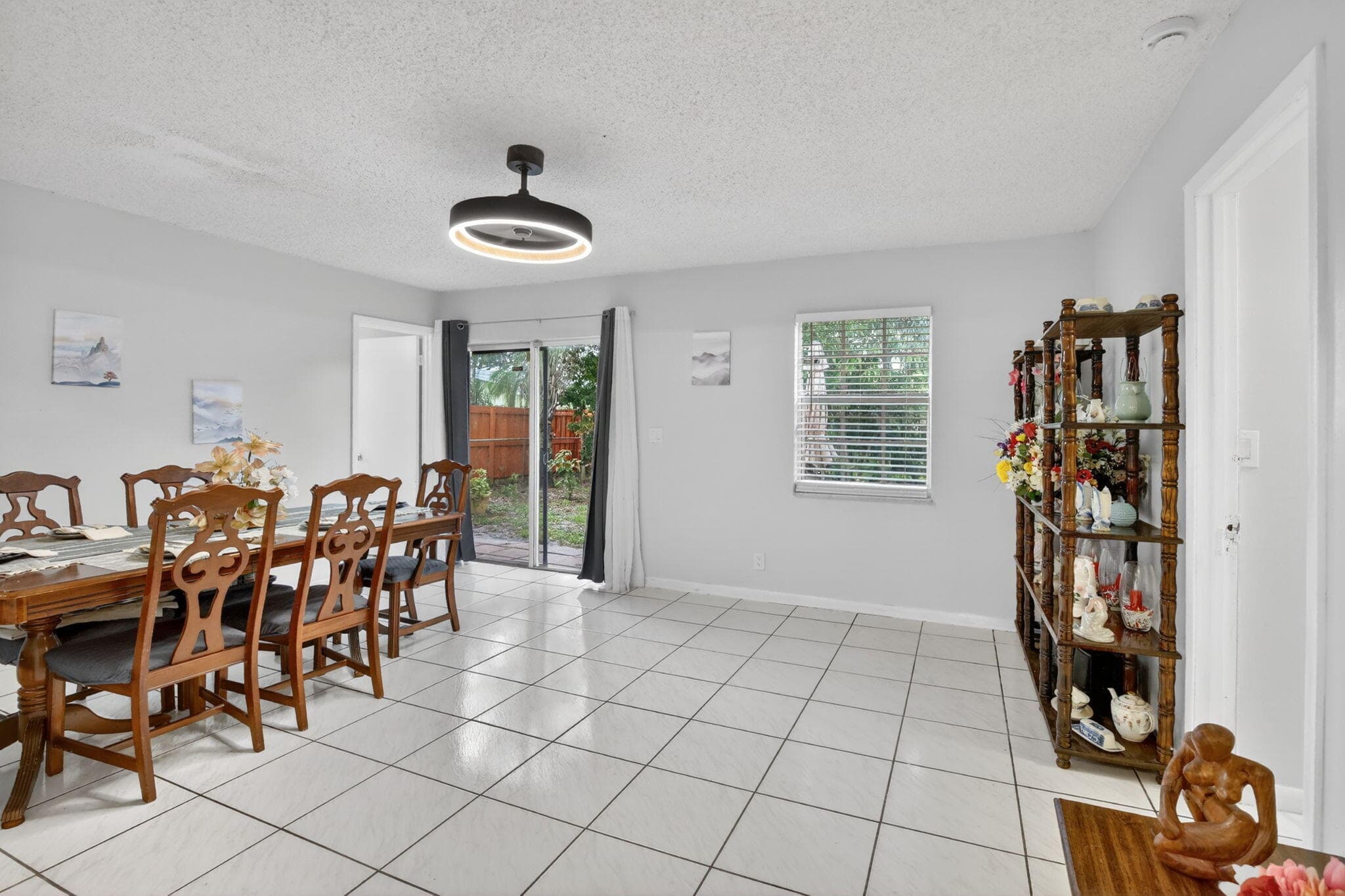 1411 NW 89th Avenue, Pembroke Pines, FL 33024 — photo 16 of 57