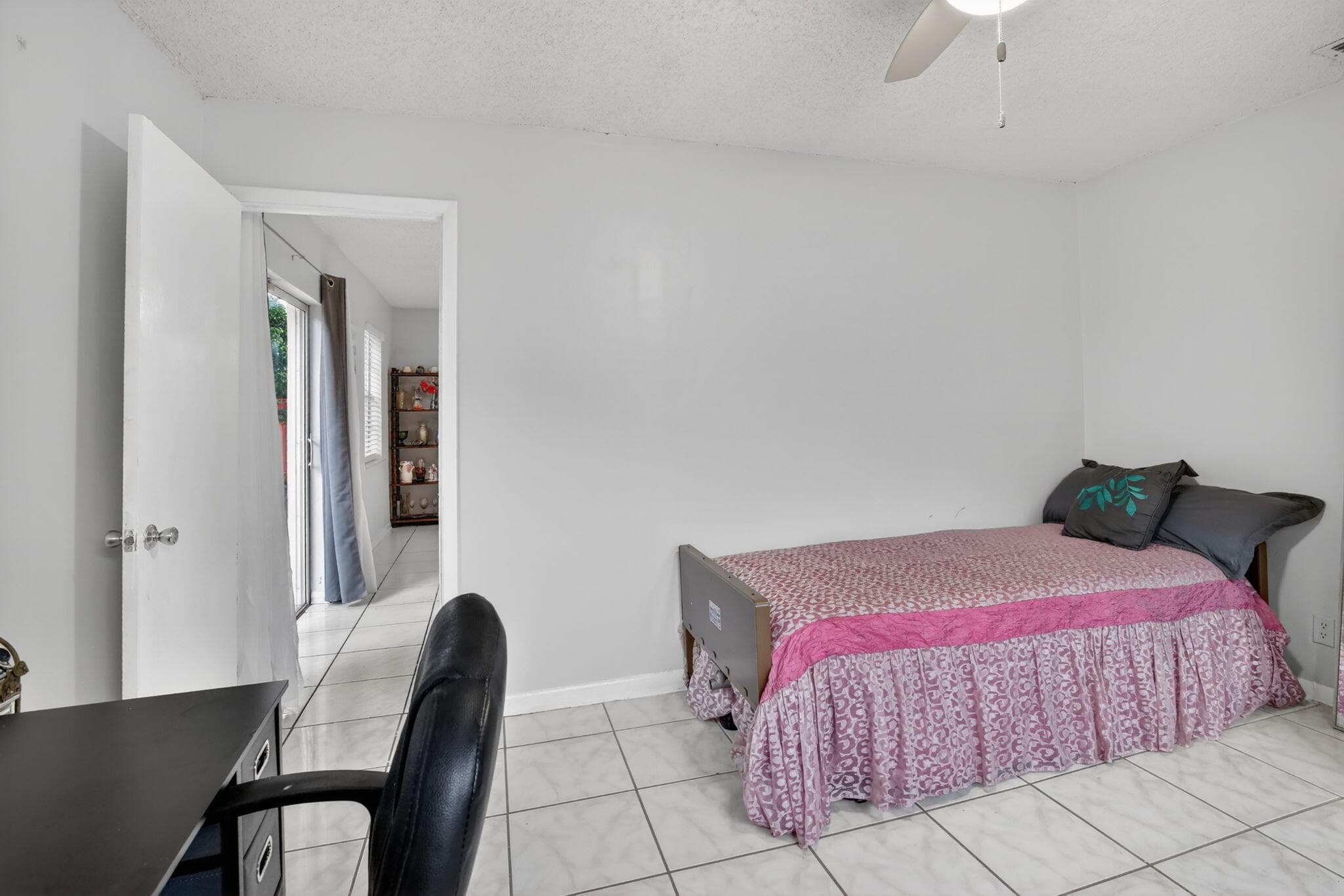 1411 NW 89th Avenue, Pembroke Pines, FL 33024 — photo 32 of 57