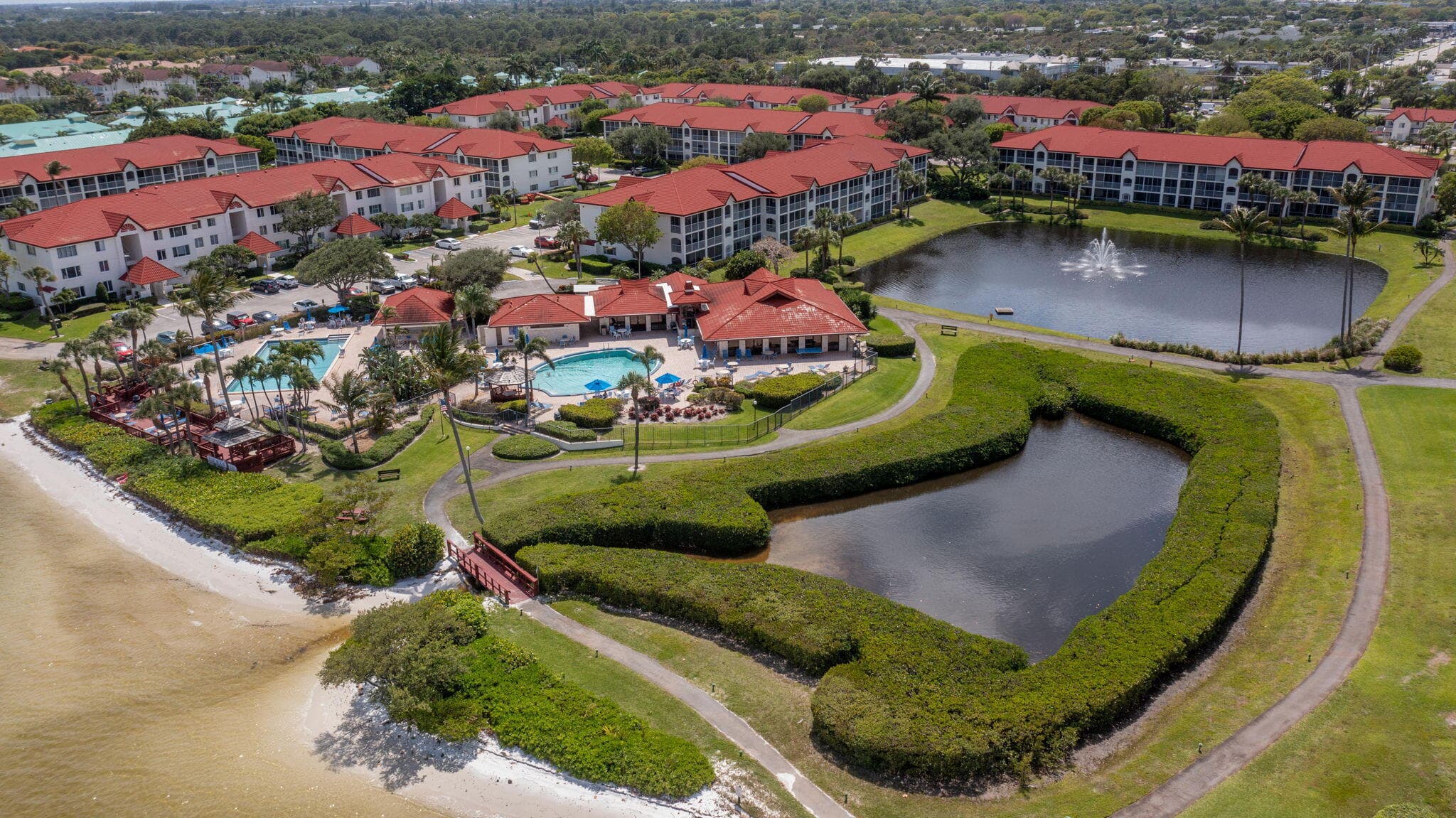 102 Half Moon Circle G2, Hypoluxo, FL 33462 — photo 2 of 32