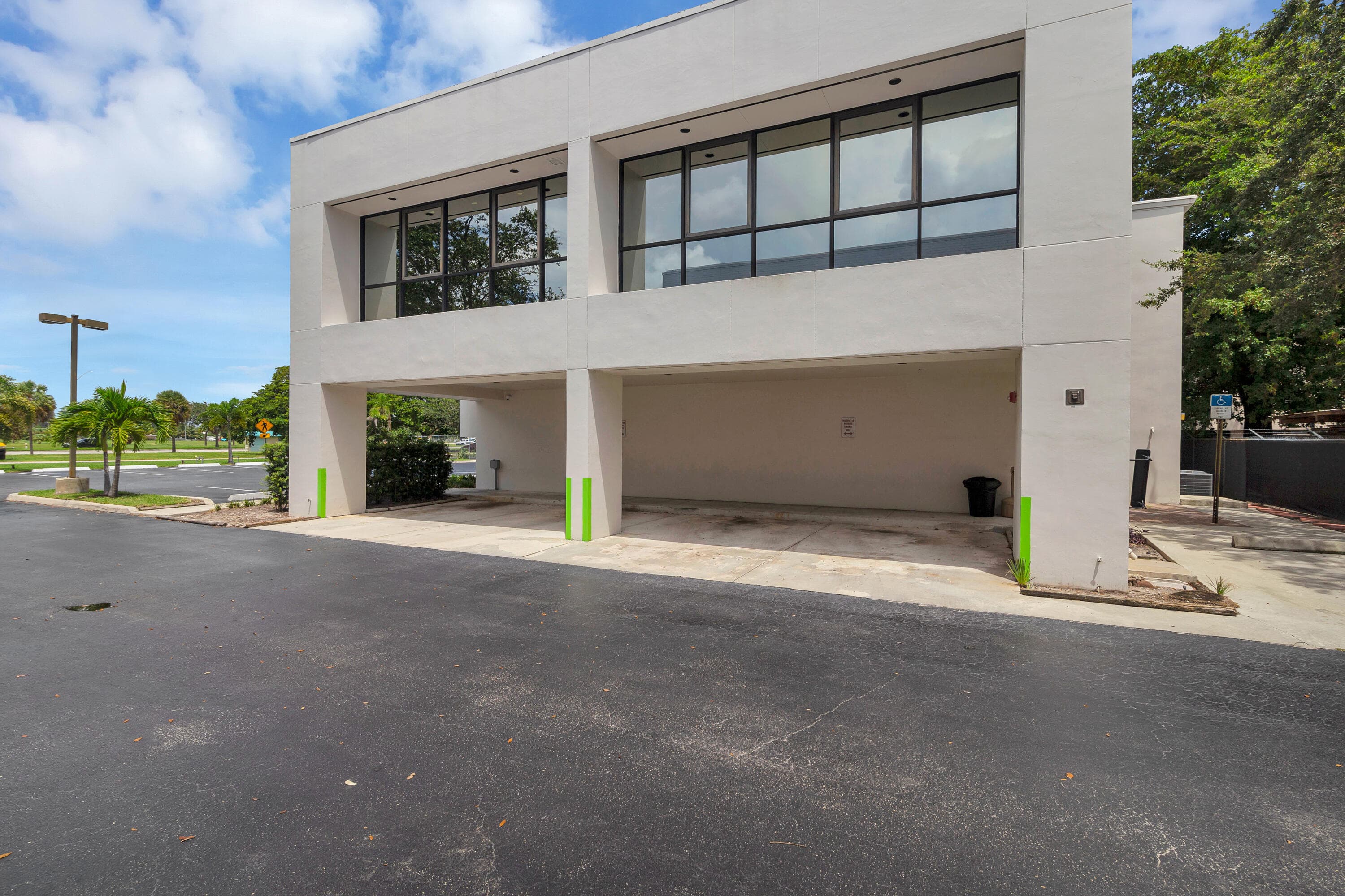 1300 Old Congress Avenue, West Palm Beach, FL 33409 — photo 14 of 79