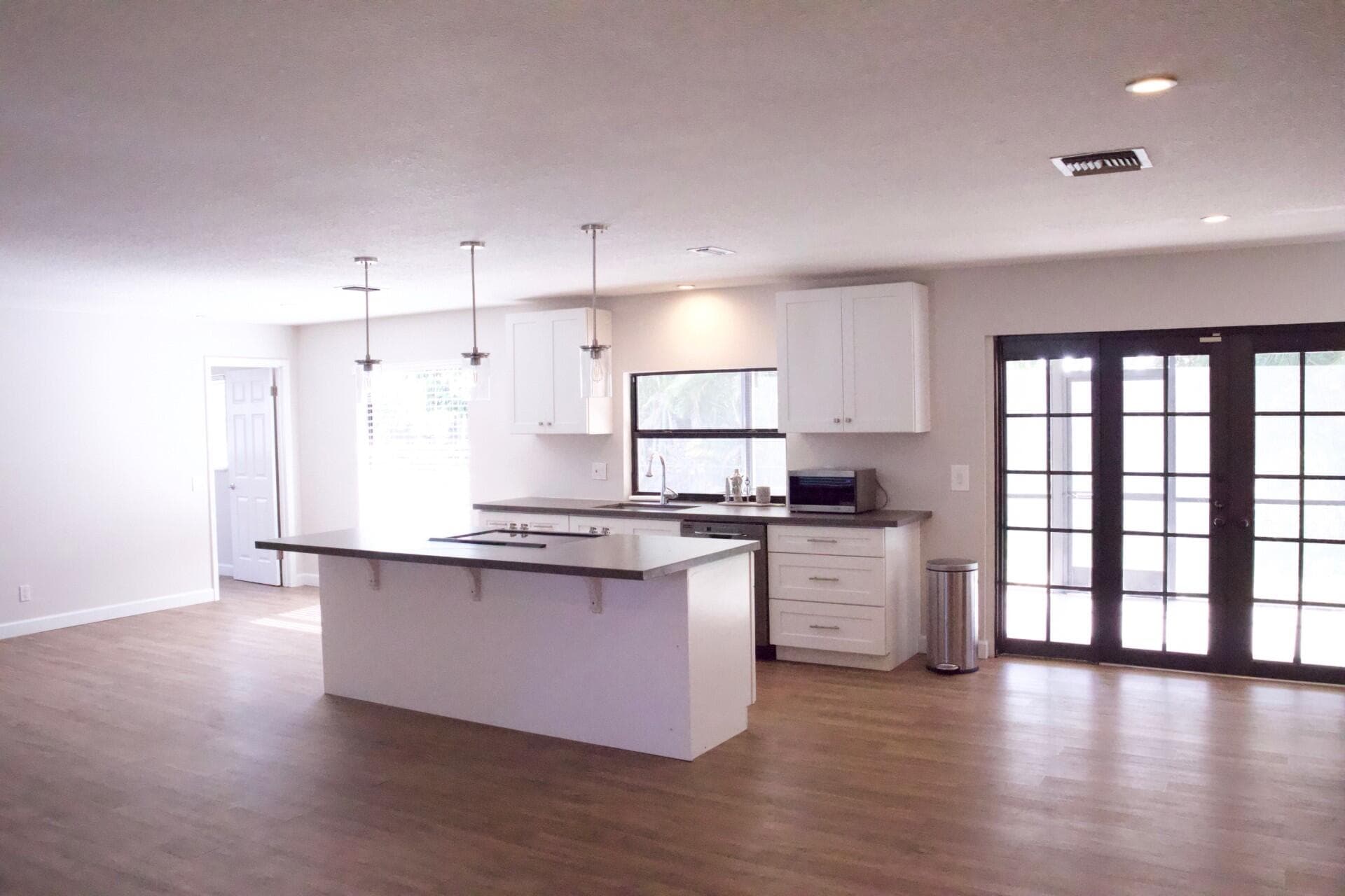 700 N Perry Avenue, Jupiter, FL 33458 — photo 4 of 34