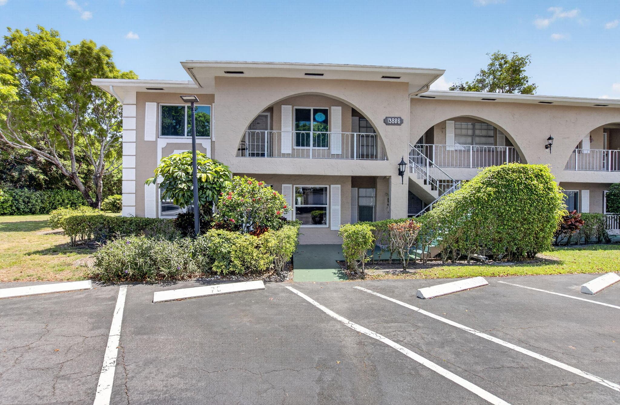13886 Vía Flora A, Delray Beach, FL 33484 — photo 2 of 42