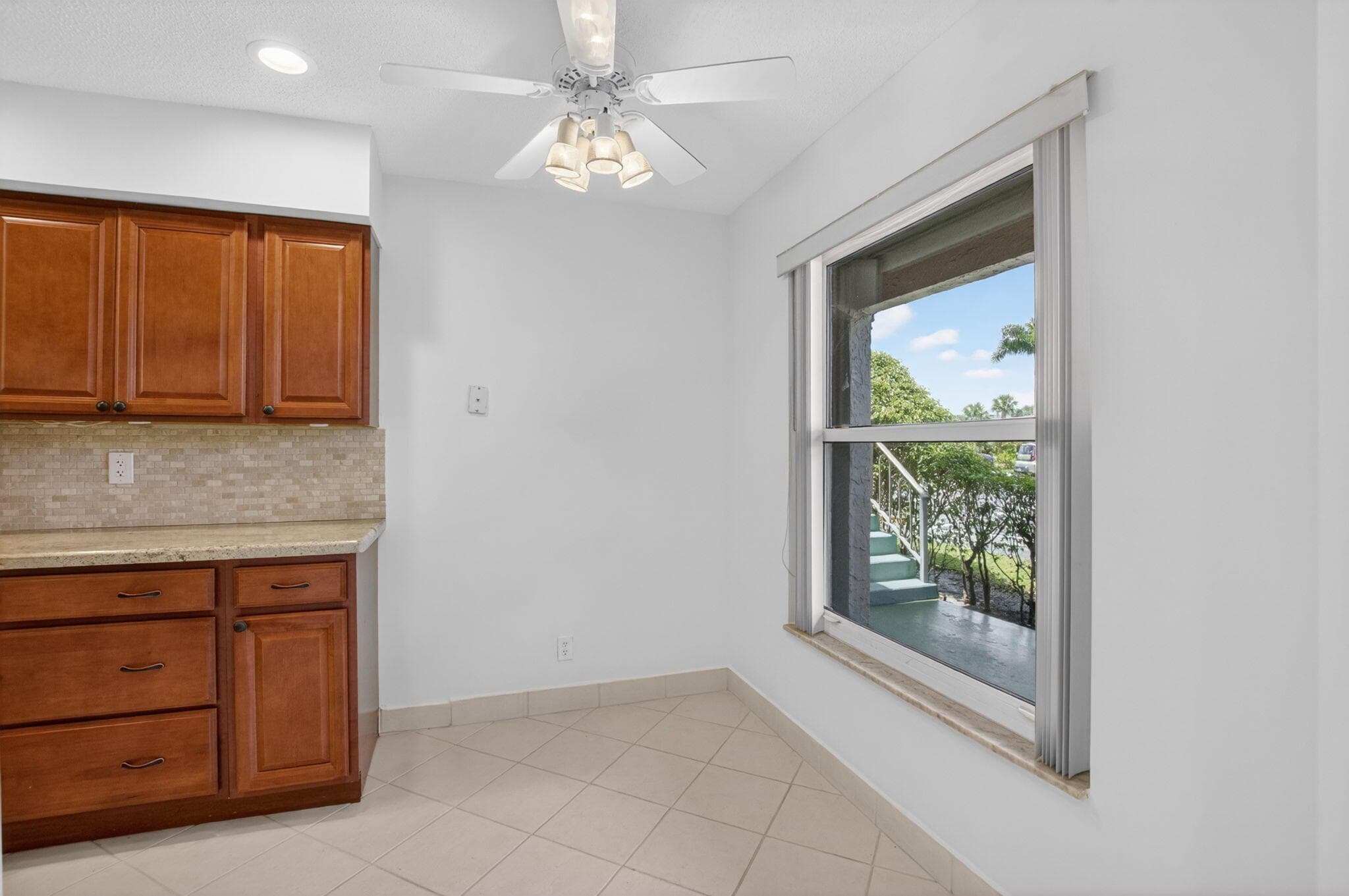 13886 Vía Flora A, Delray Beach, FL 33484 — photo 8 of 42