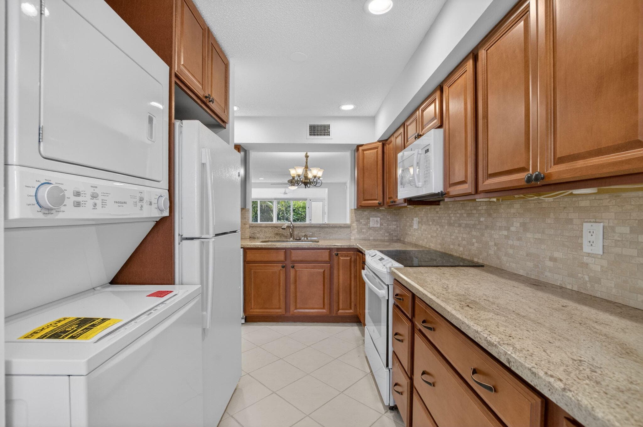 13886 Vía Flora A, Delray Beach, FL 33484 — photo 10 of 42