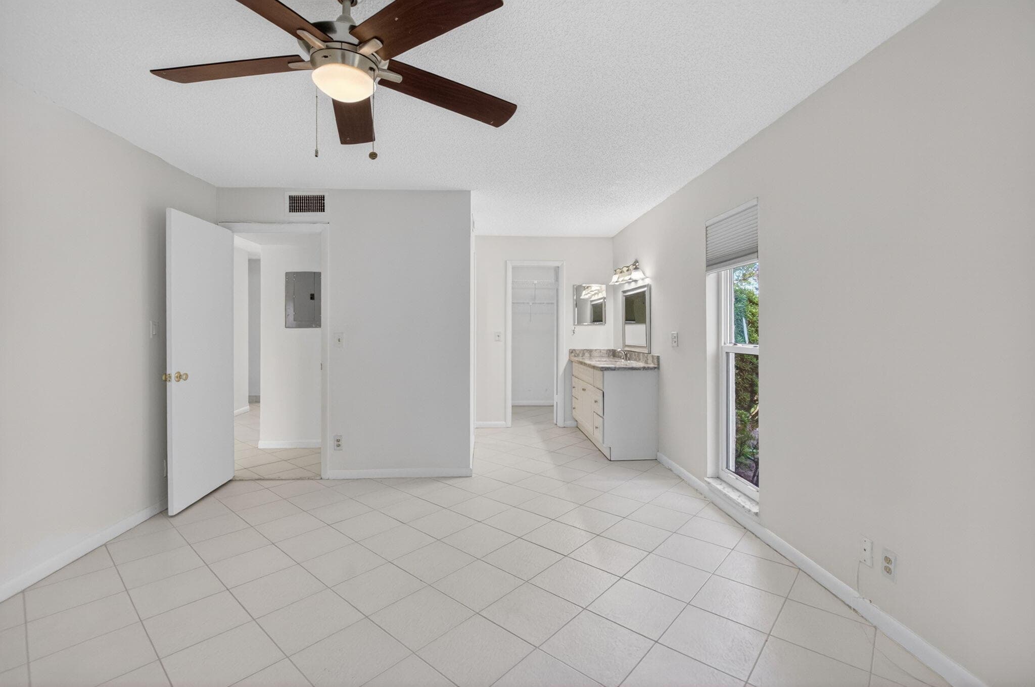 13886 Vía Flora A, Delray Beach, FL 33484 — photo 29 of 42