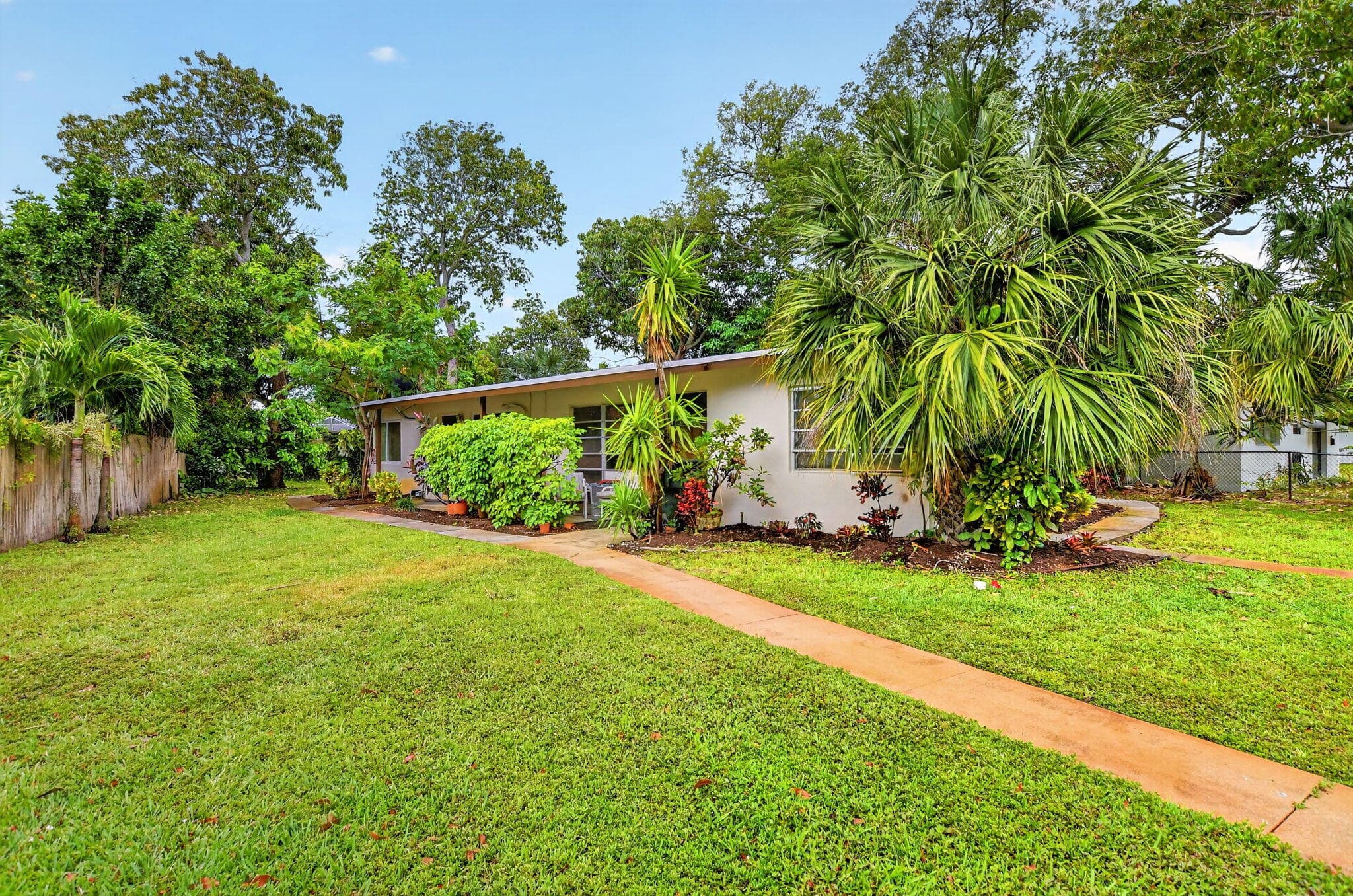 314 SW 1st Street, Boca Raton, FL 33432 — photo 9 of 32