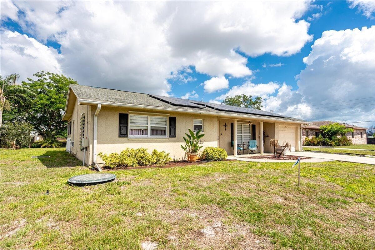 583 SE Greenway Terrace, Port St. Lucie, FL 34983 — photo 2 of 47