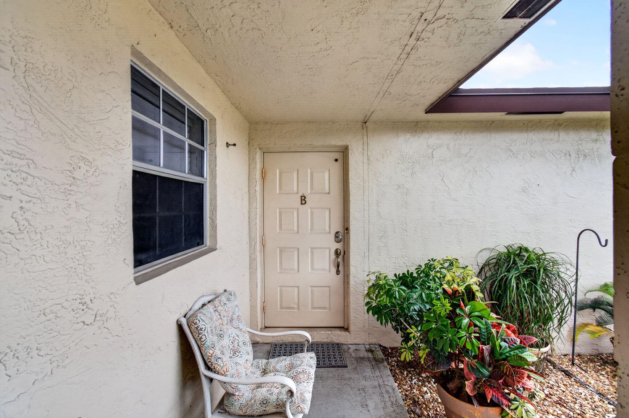 5050 Nesting Way B, Delray Beach, FL 33484 — photo 4 of 48