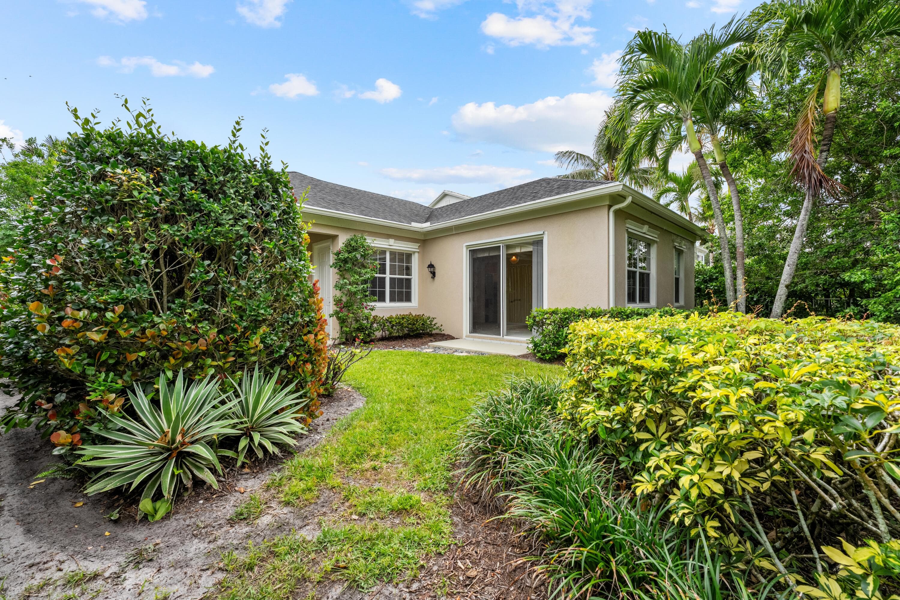 326 Caravelle Drive, Jupiter, FL 33458 — photo 36 of 48