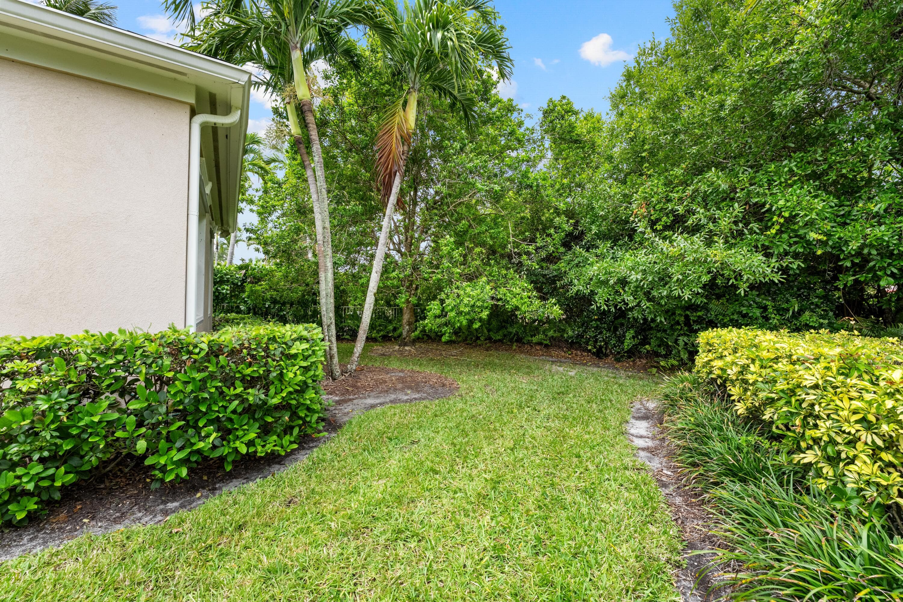 326 Caravelle Drive, Jupiter, FL 33458 — photo 37 of 48