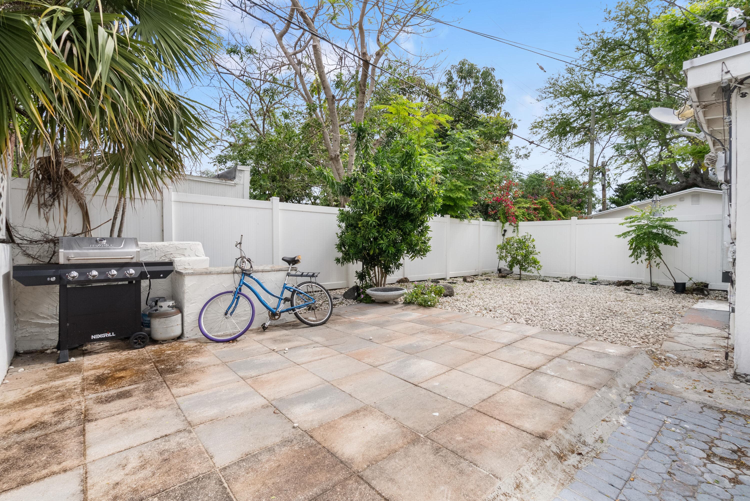 625 Selkirk Street, West Palm Beach, FL 33405 — photo 21 of 28