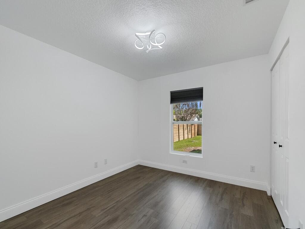 1330 38th Avenue, Vero Beach, FL 32960 — photo 22 of 26