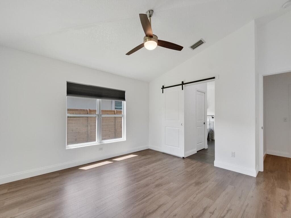1330 38th Avenue, Vero Beach, FL 32960 — photo 17 of 26