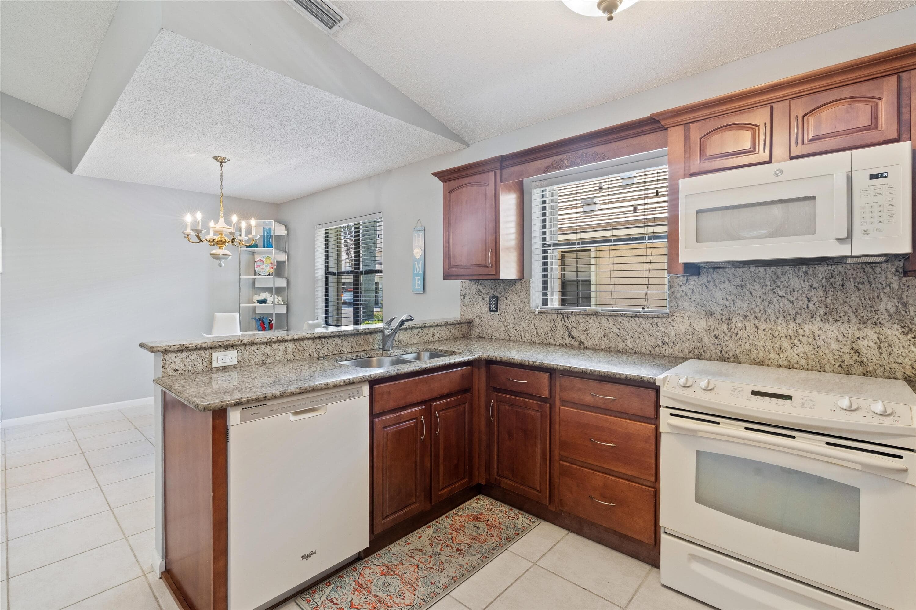 4781 Brighton Lakes Boulevard, Boynton Beach, FL 33436 — photo 11 of 37