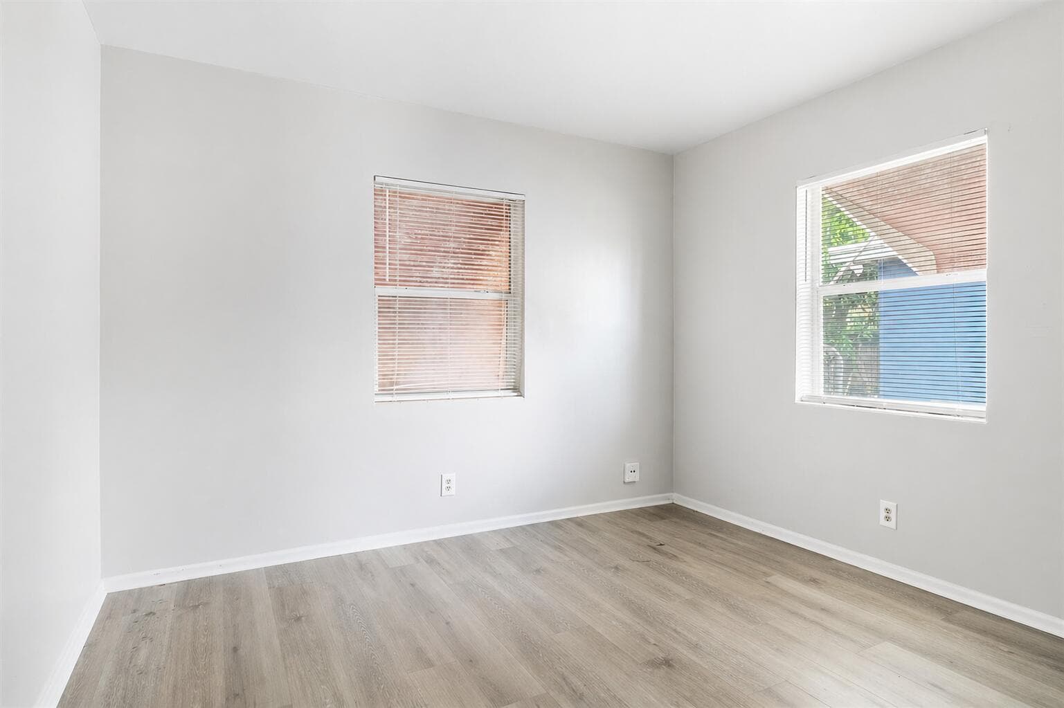 131 W 35th Street 1, Riviera Beach, FL 33404 — photo 3 of 7