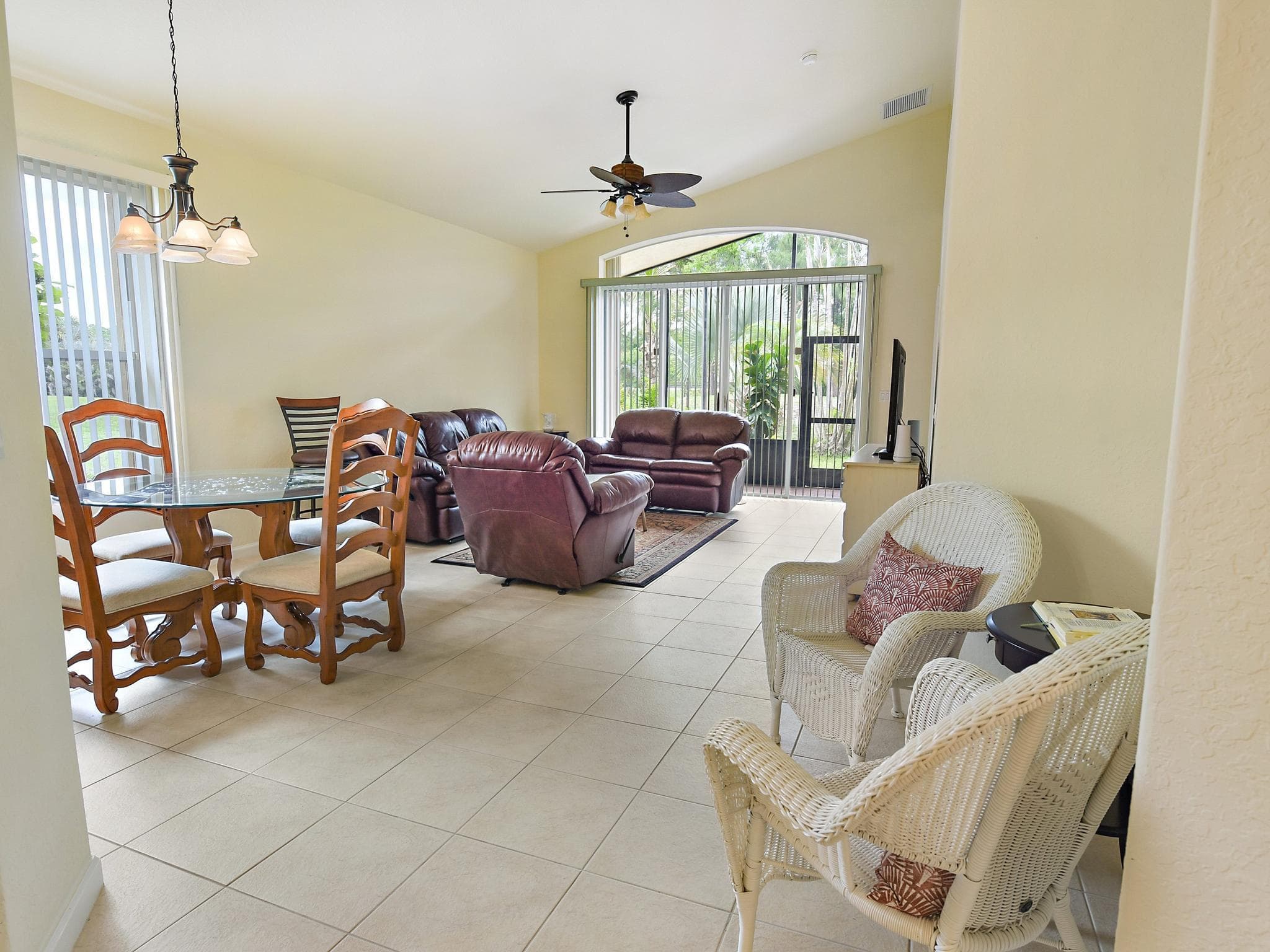 833 NW Rutherford Court NW, Port St. Lucie, FL 34983 — photo 4 of 14