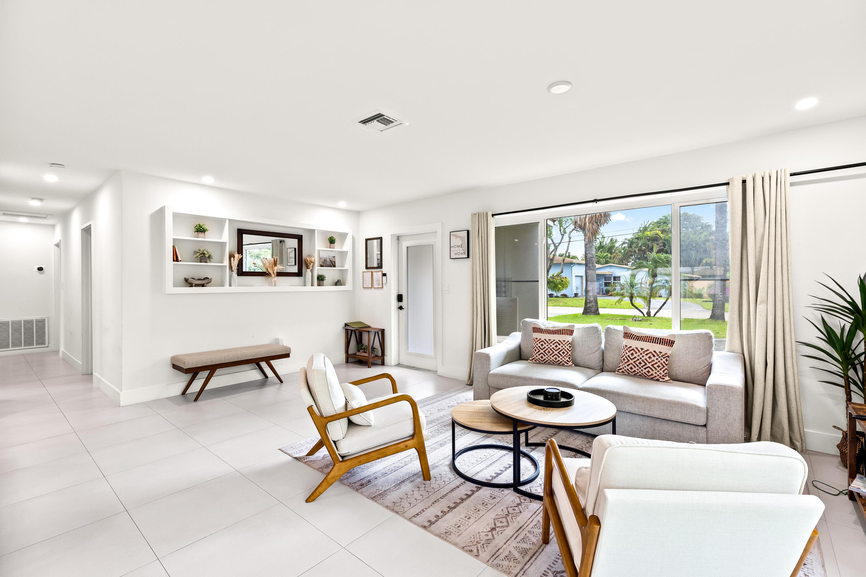 2417 NE 19th Avenue, Wilton Manors, FL 33305 — photo 4 of 31