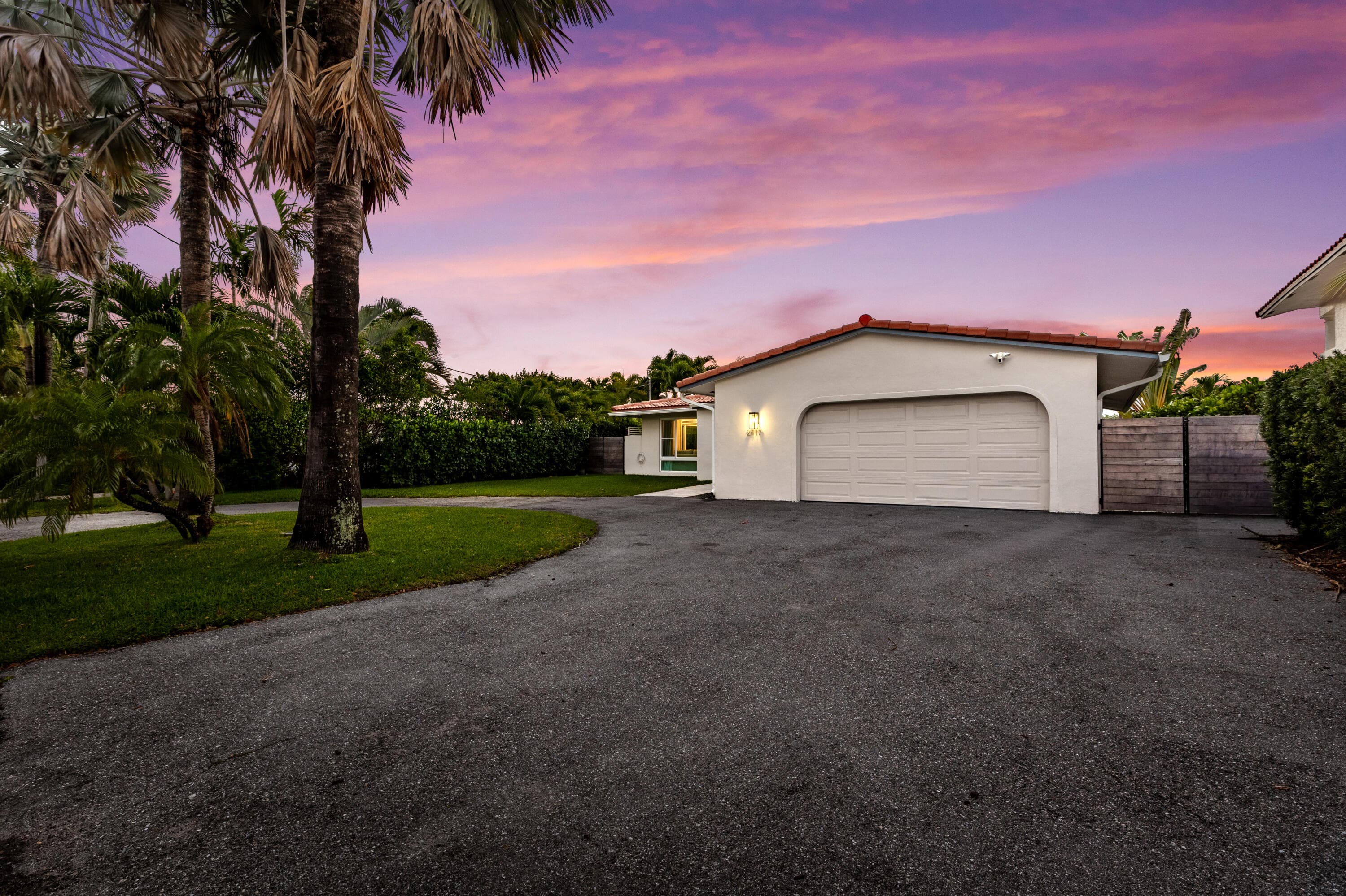 2417 NE 19th Avenue, Wilton Manors, FL 33305 — photo 27 of 31