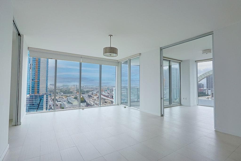 1040 Biscayne Boulevard 1406, Miami, FL 33132 — photo 5 of 22