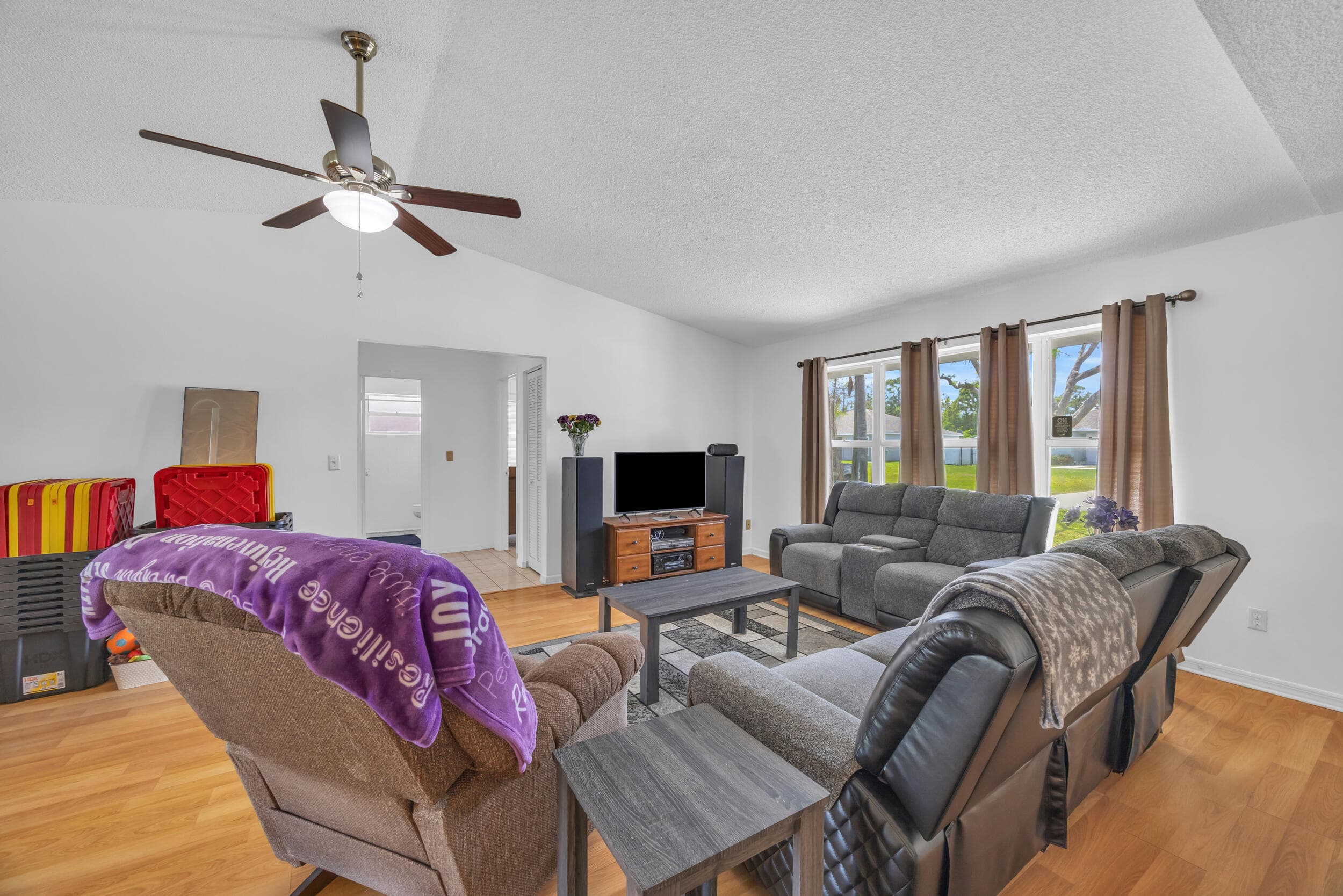 1333 SE Bayharbor Street, Port St. Lucie, FL 34983 — photo 5 of 42