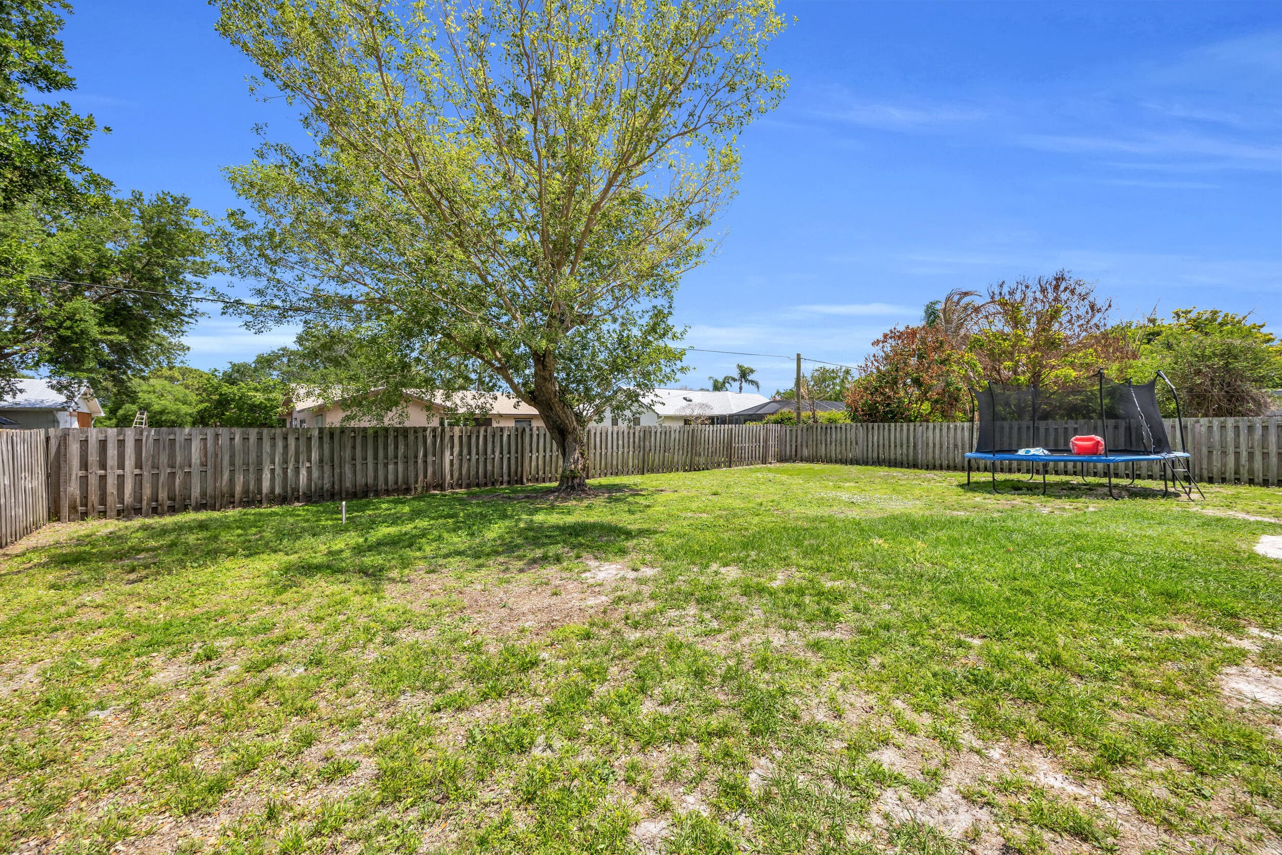 1333 SE Bayharbor Street, Port St. Lucie, FL 34983 — photo 32 of 42
