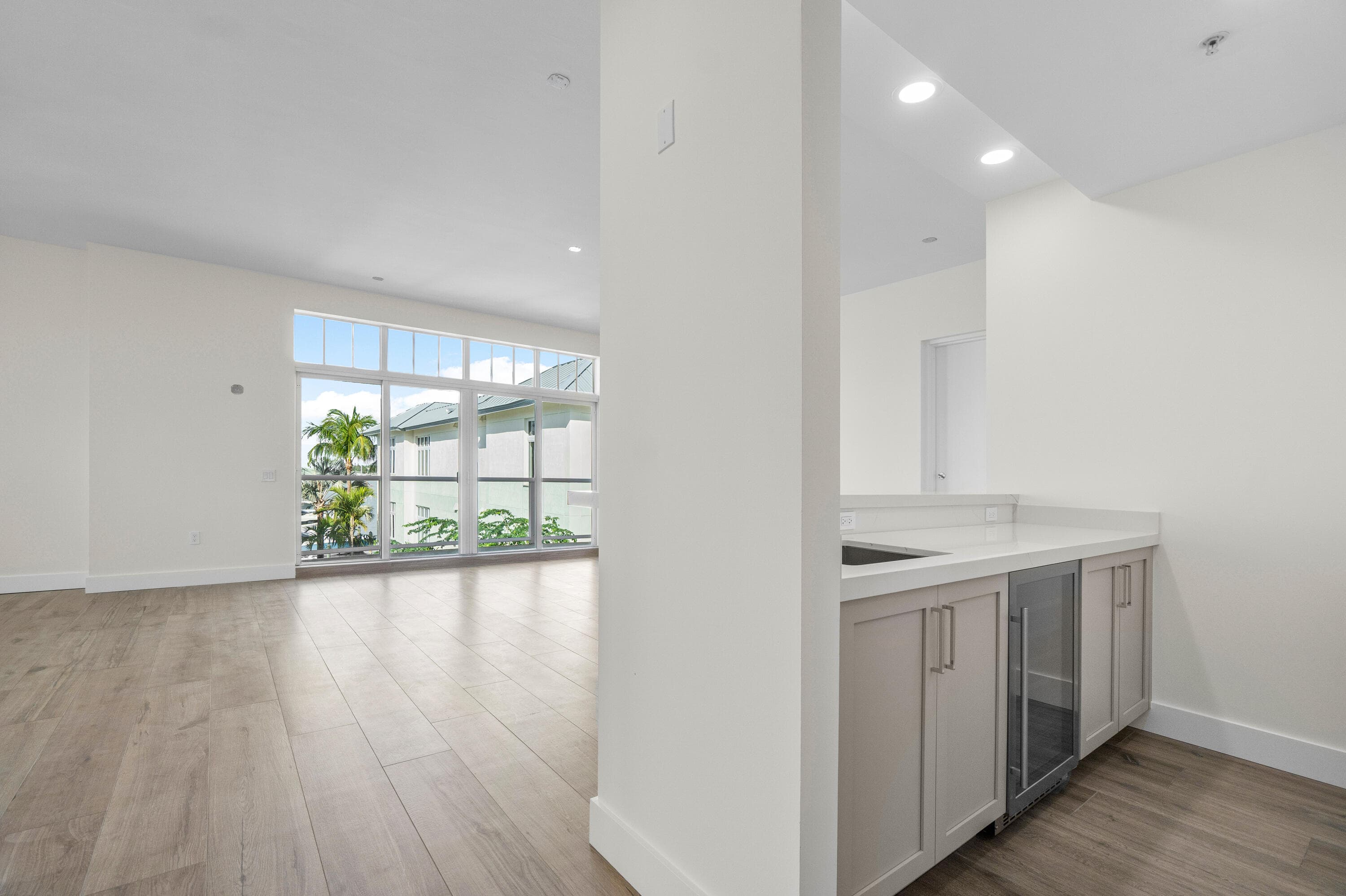 184 Lake Drive 5302, Palm Beach Shores, FL 33404 — photo 11 of 45