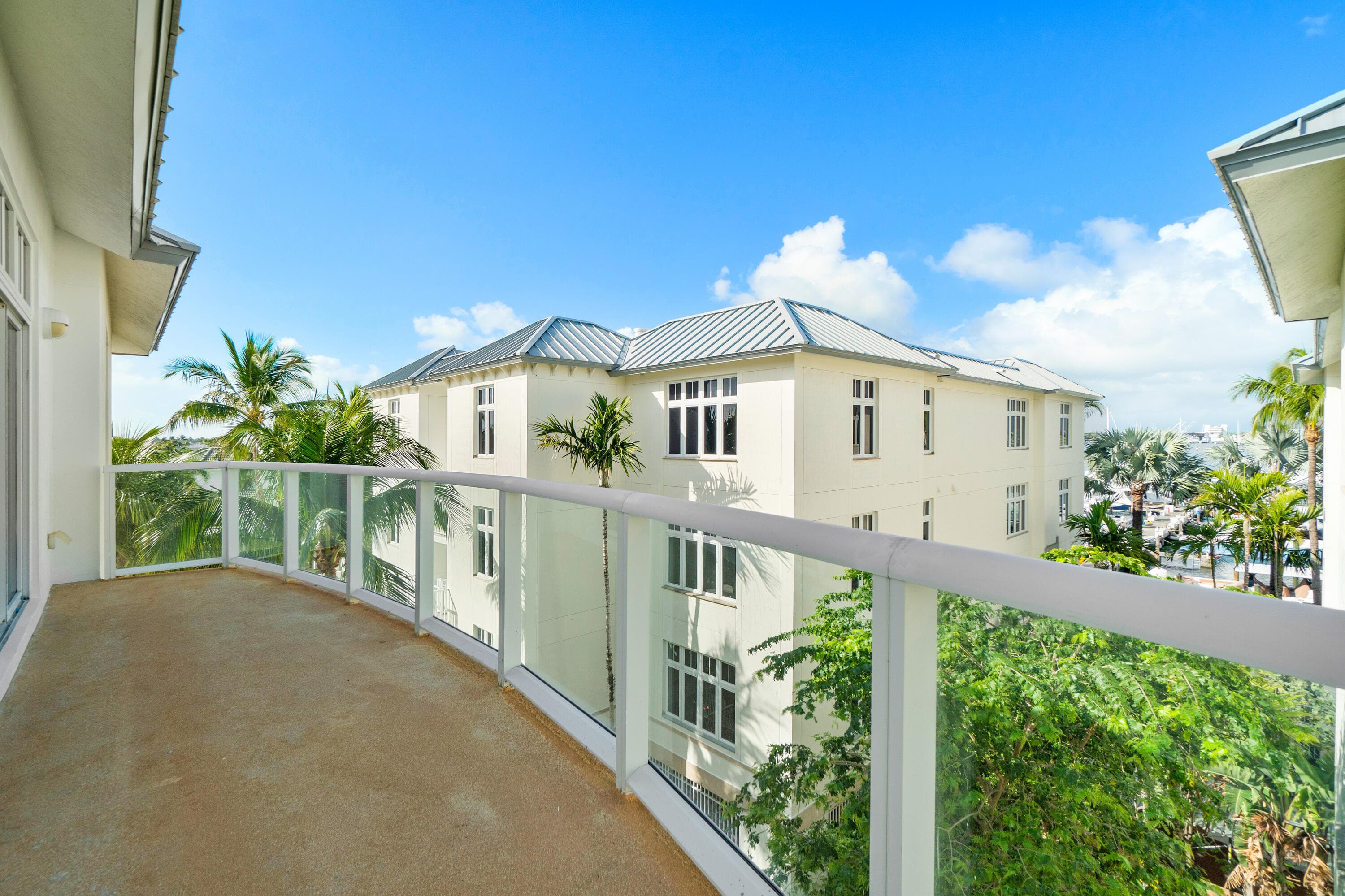 184 Lake Drive 5302, Palm Beach Shores, FL 33404 — photo 20 of 45