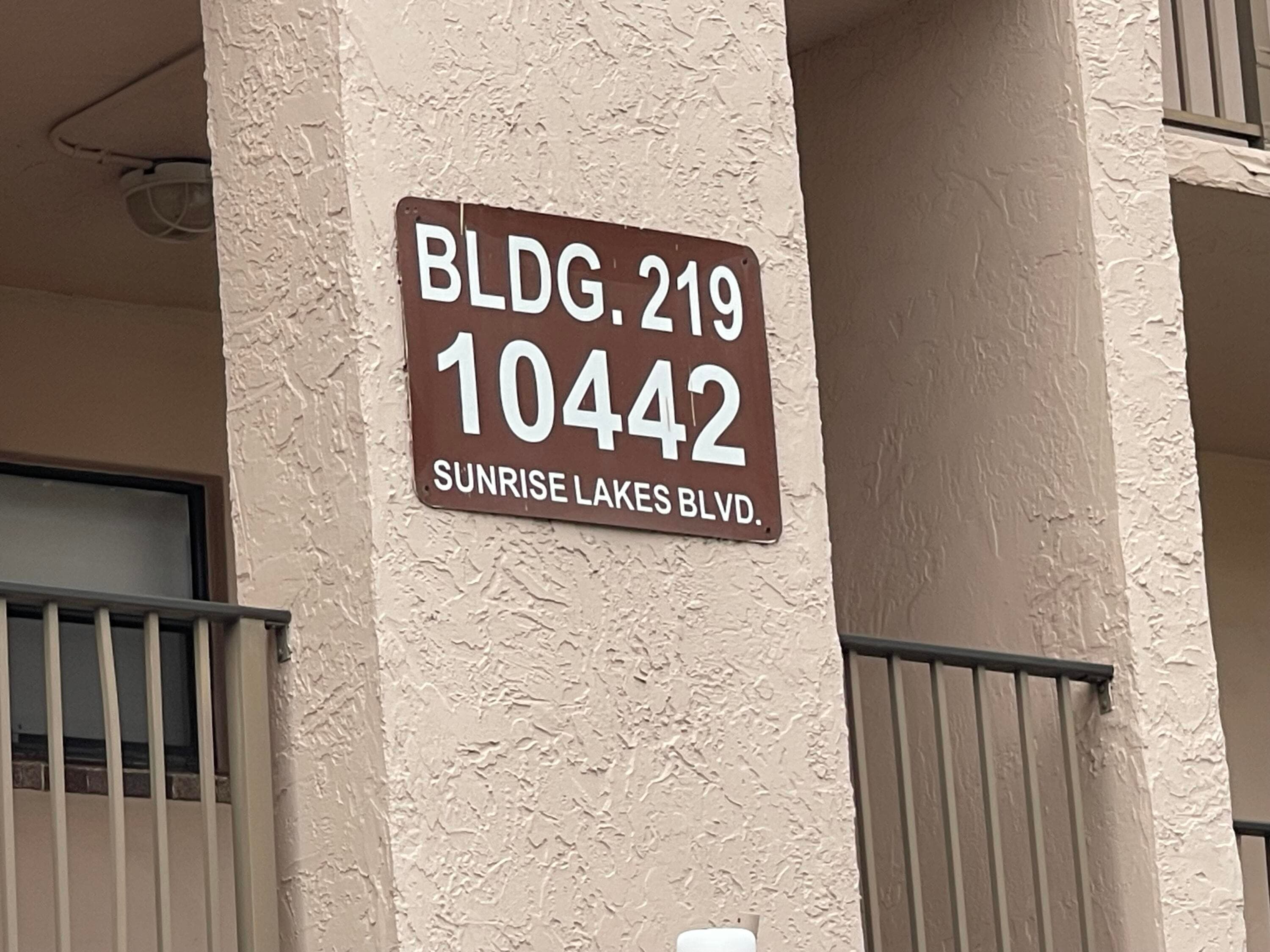 10442 Sunrise Lakes Boulevard 104, Sunrise, FL 33322 — photo 4 of 23