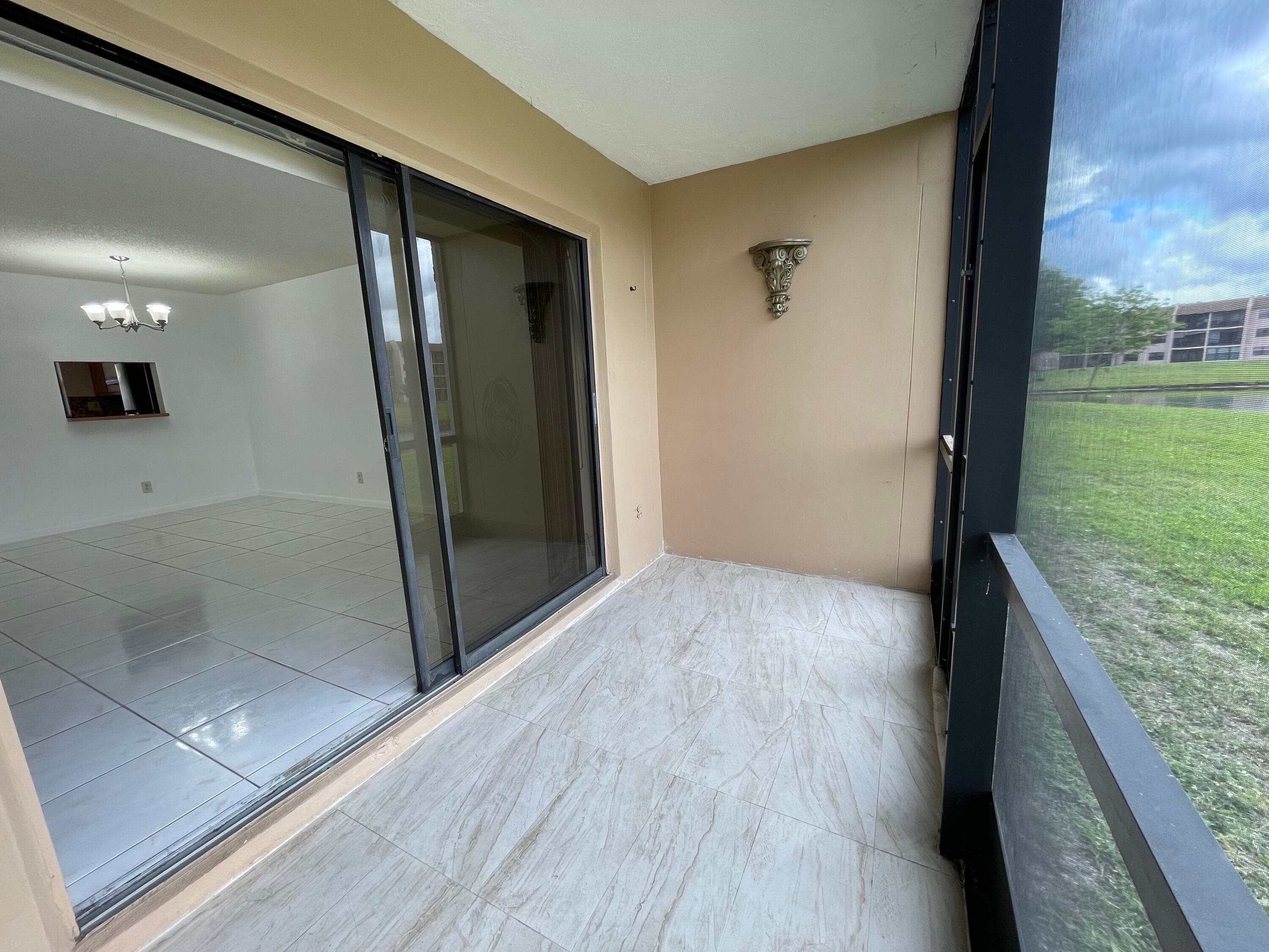 10442 Sunrise Lakes Boulevard 104, Sunrise, FL 33322 — photo 17 of 23