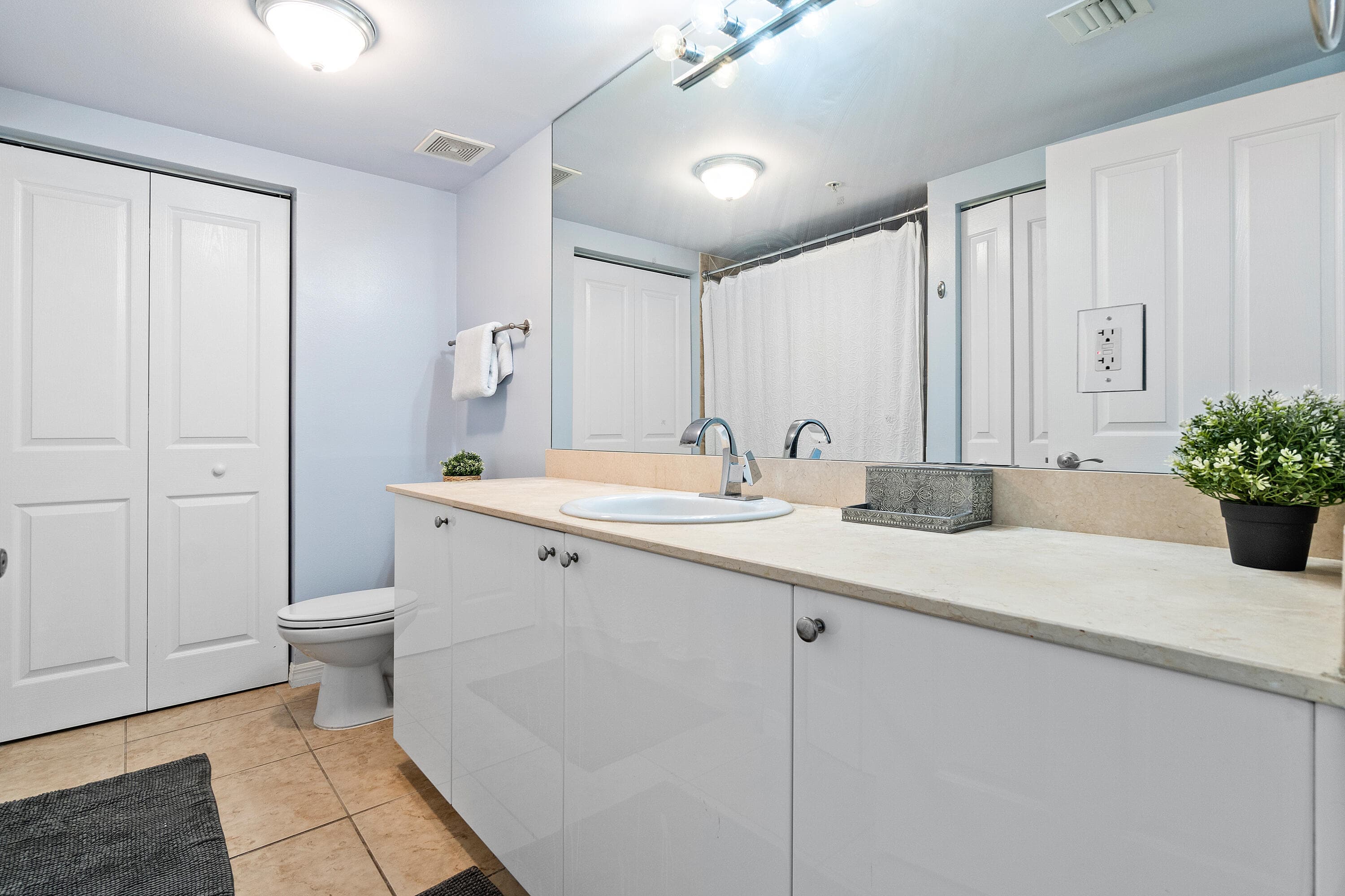 600 S Dixie Highway 733, West Palm Beach, FL 33401 — photo 12 of 25