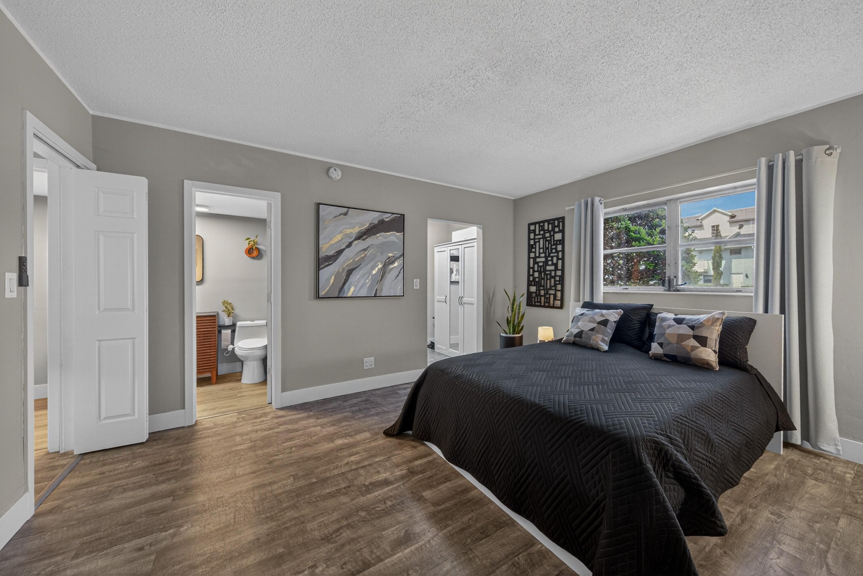 2110 NE 42nd Street 4b, Lighthouse Point, FL 33064 — photo 11 of 17