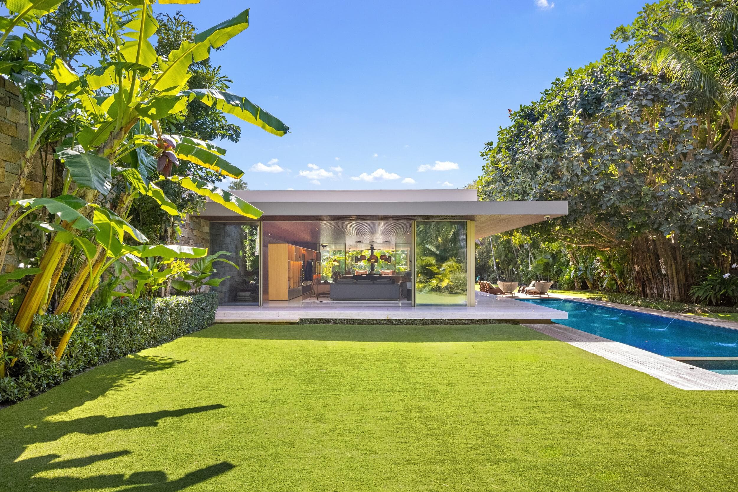 195 Via Marina, Palm Beach, FL 33480 — photo 4 of 86