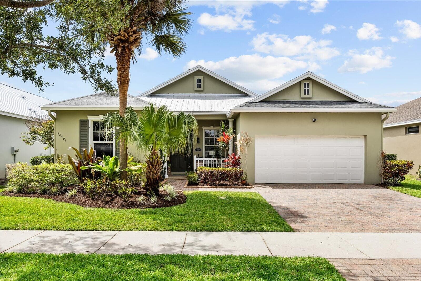 10491 SW Katrina Way, Port St. Lucie, FL 34987 — photo 2 of 34