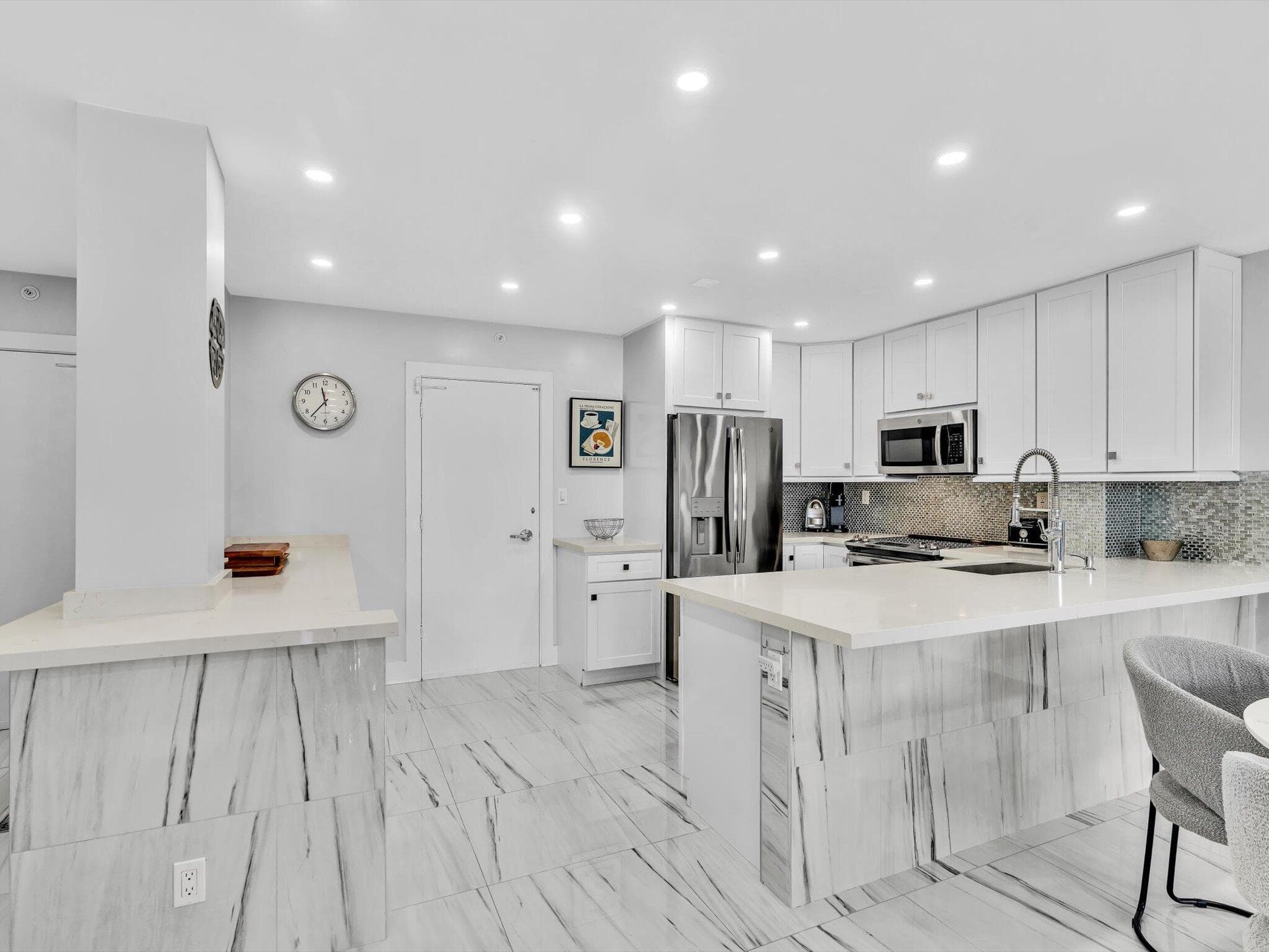 3300 NE 36th Street 217, FL 33308 — photo 13 of 43