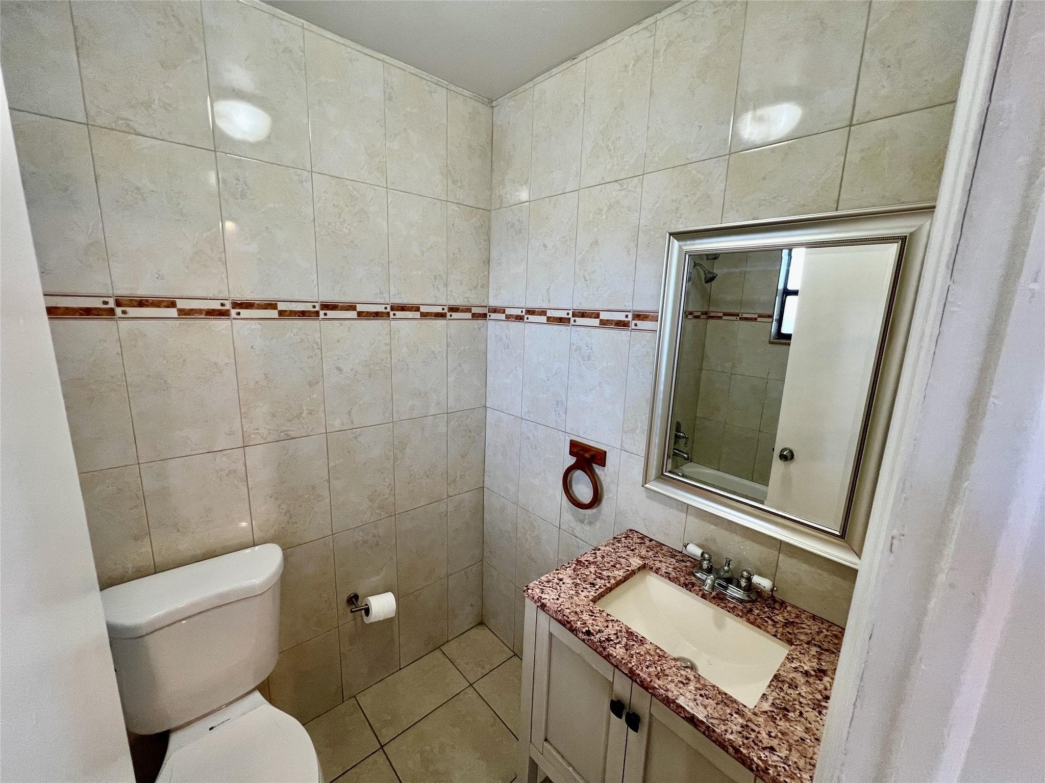 13500 NE 3rd Court 412, North Miami, FL 33161 — photo 4 of 18