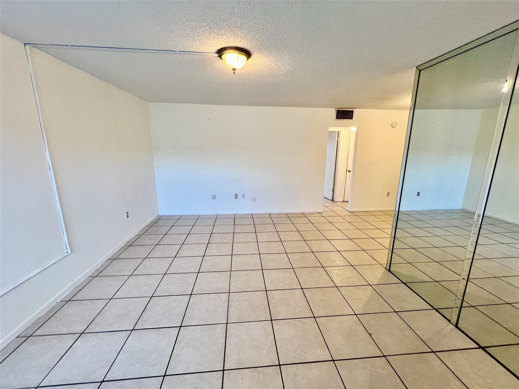 13500 NE 3rd Court 412, North Miami, FL 33161 — photo 7 of 18
