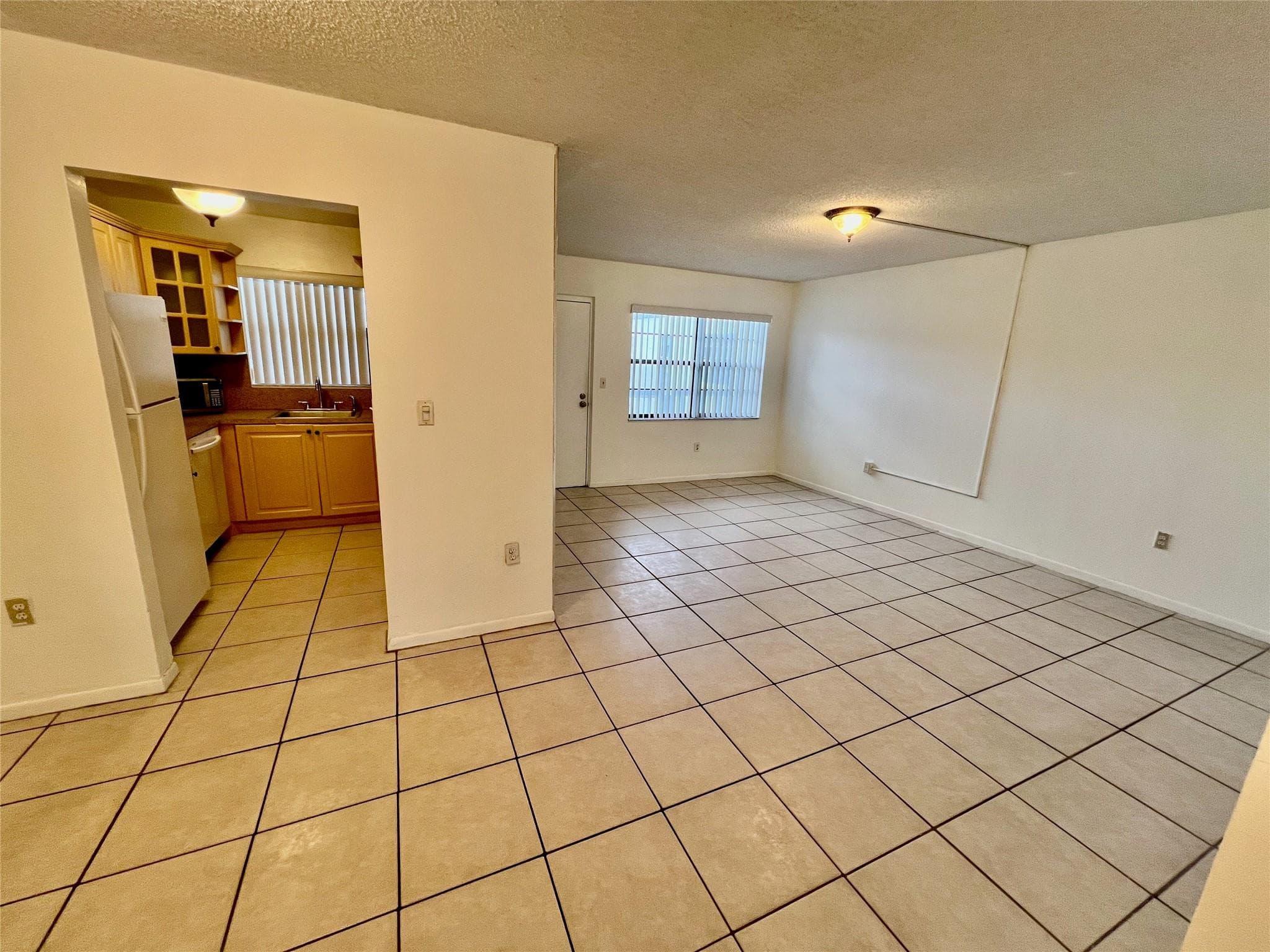 13500 NE 3rd Court 412, North Miami, FL 33161 — photo 12 of 18