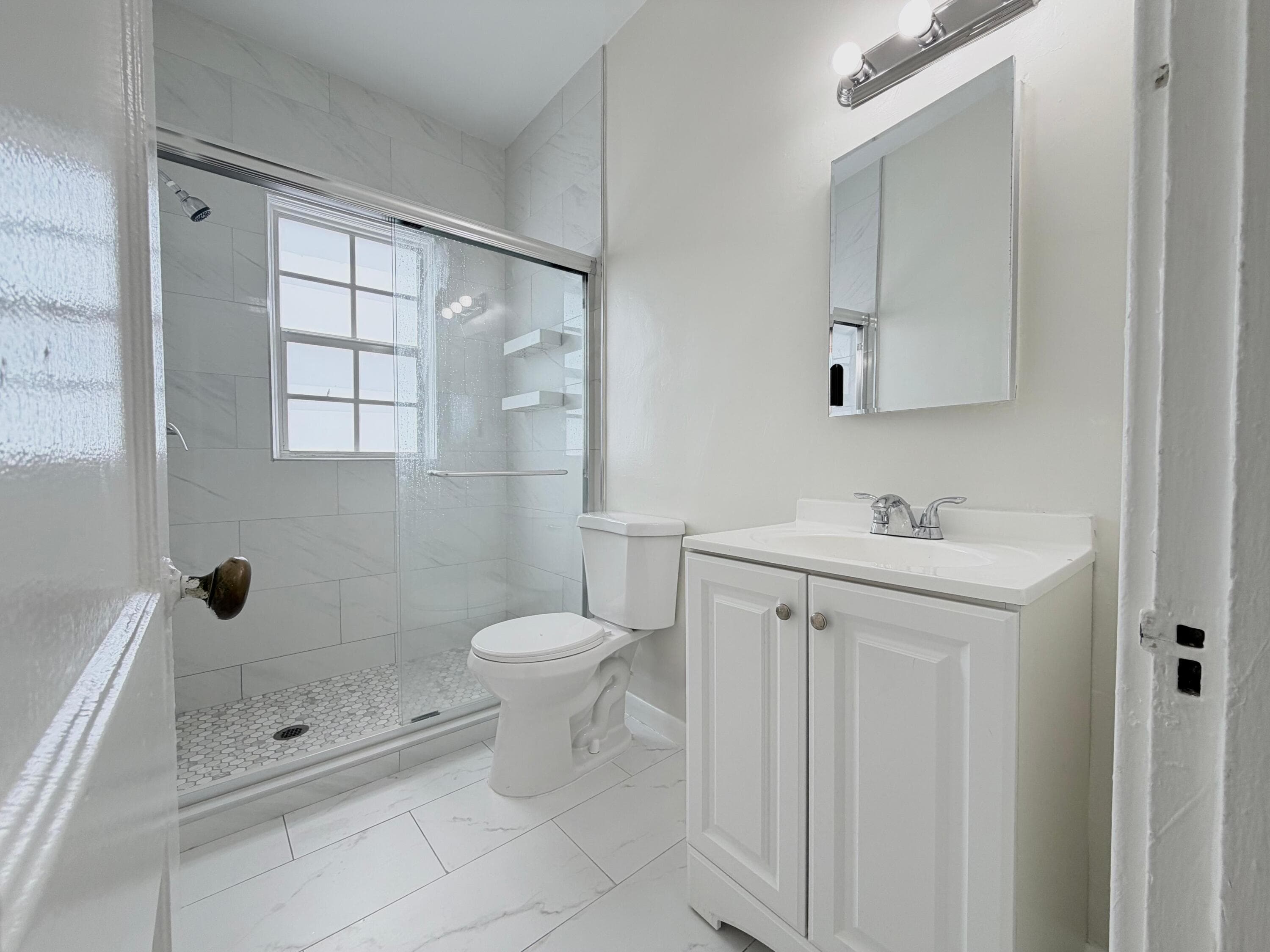 623 Park Place 15, West Palm Beach, FL 33401 — photo 8 of 17