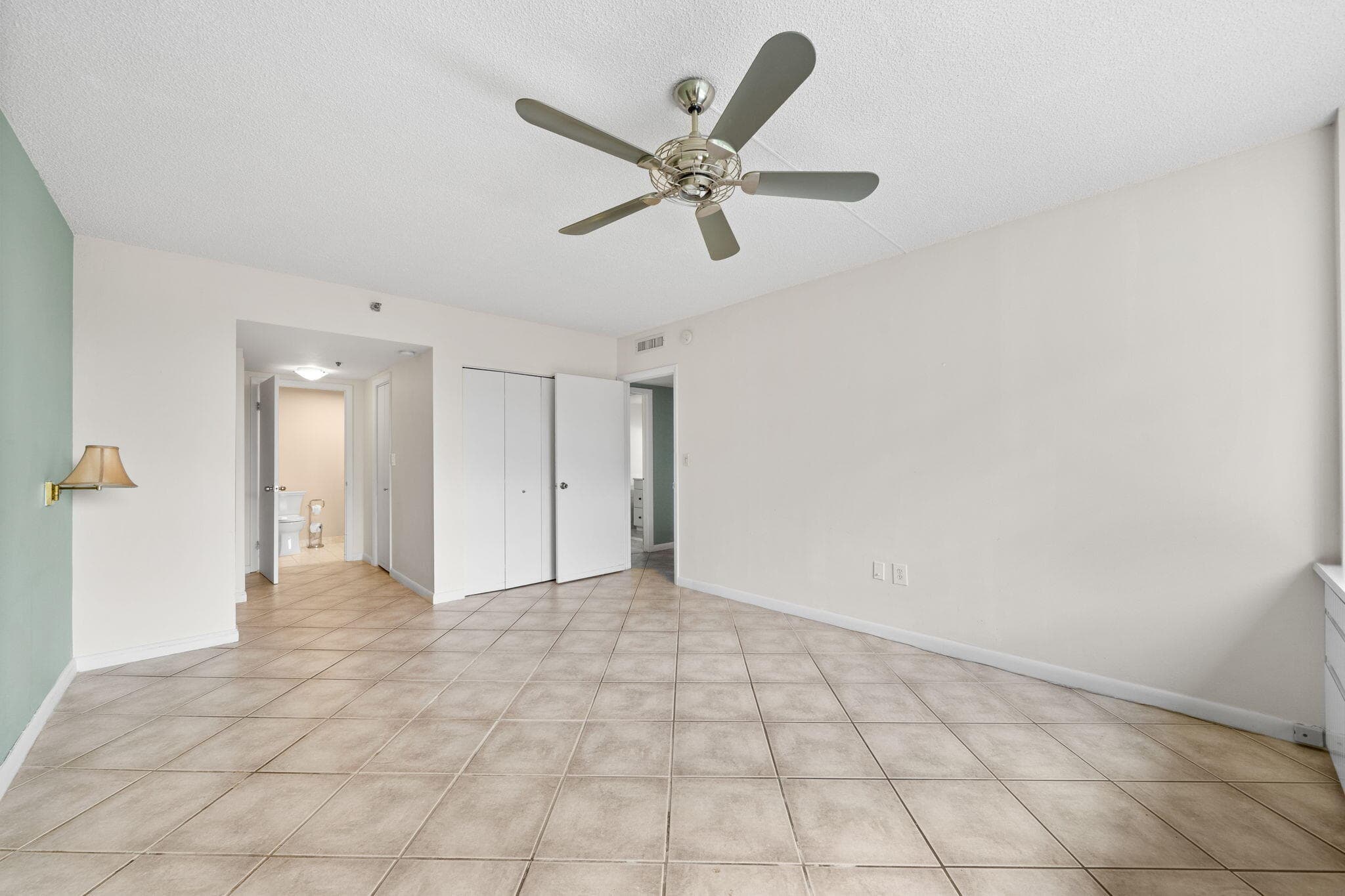 4001 Hillcrest Drive 406, Hollywood, FL 33021 — photo 20 of 40