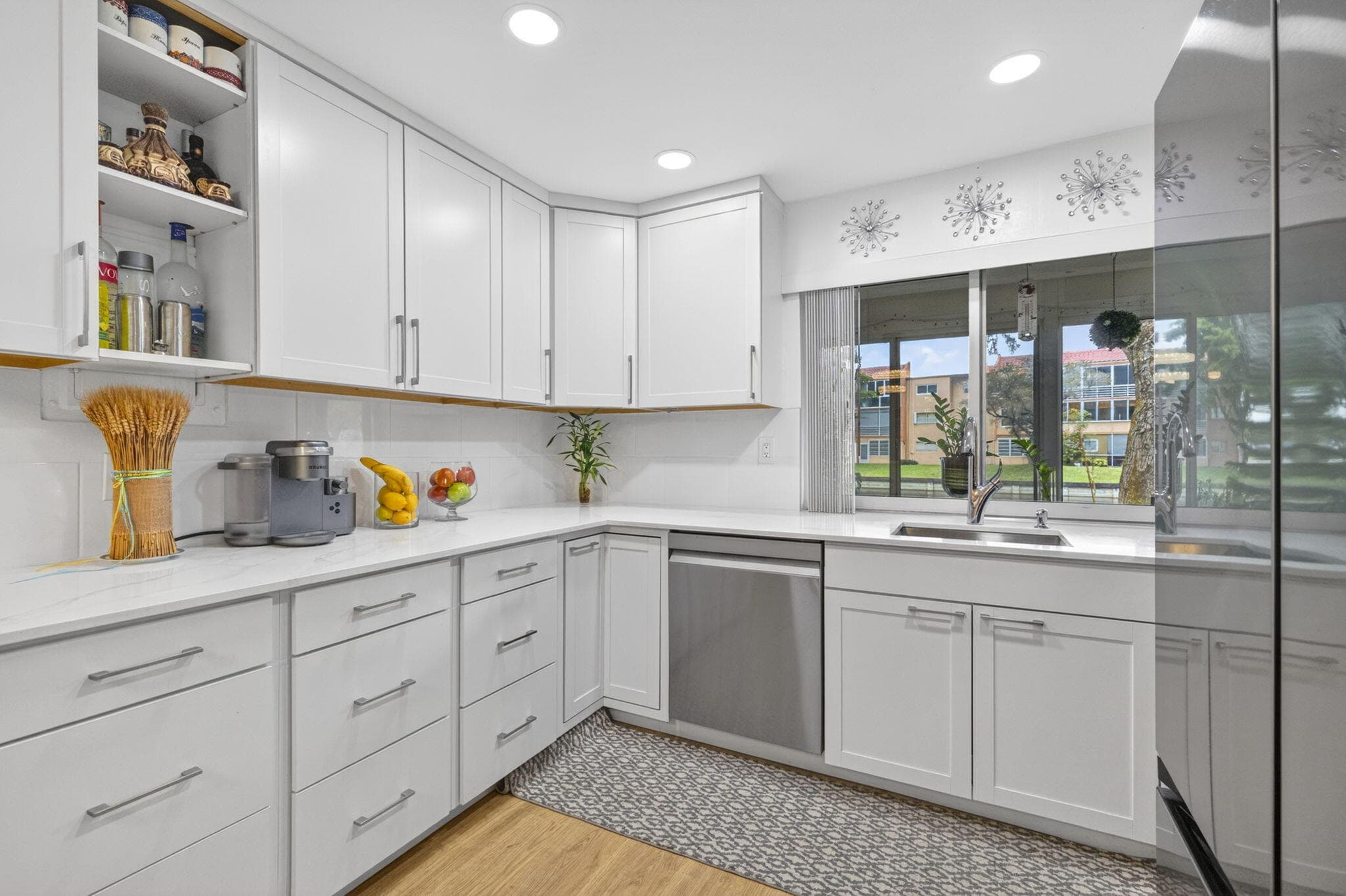 9081 Lime Bay Boulevard 115, Tamarac, FL 33321 — photo 5 of 54